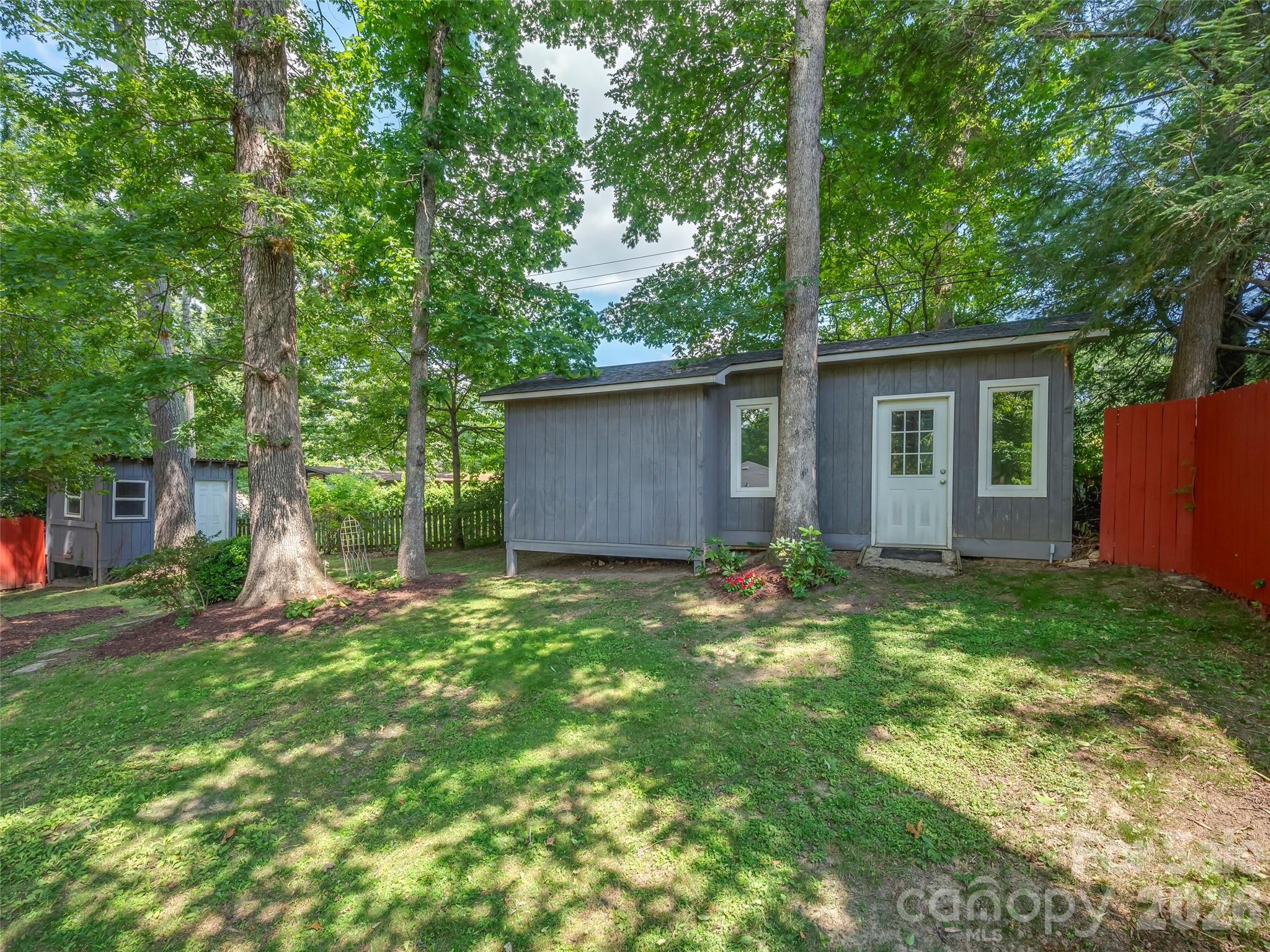 917 W Blue Ridge Road Property Photo 33