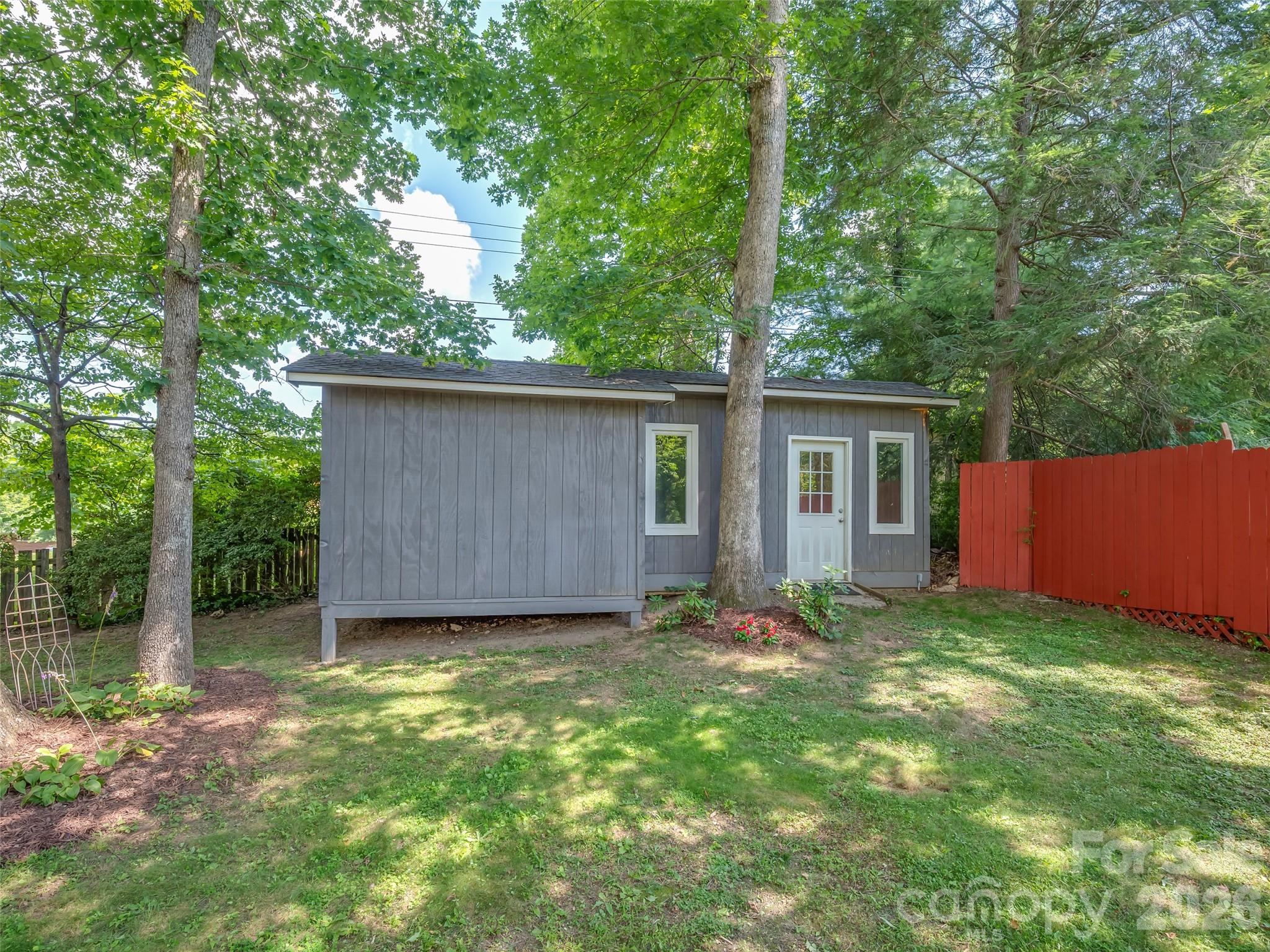 917 W Blue Ridge Road Property Photo 34