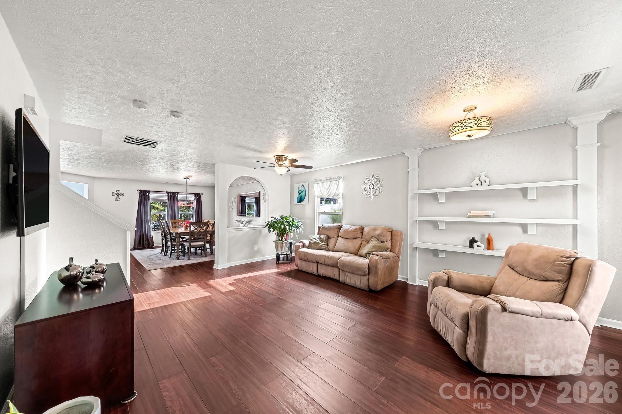 191 Old Carriage Road Property Photo 7