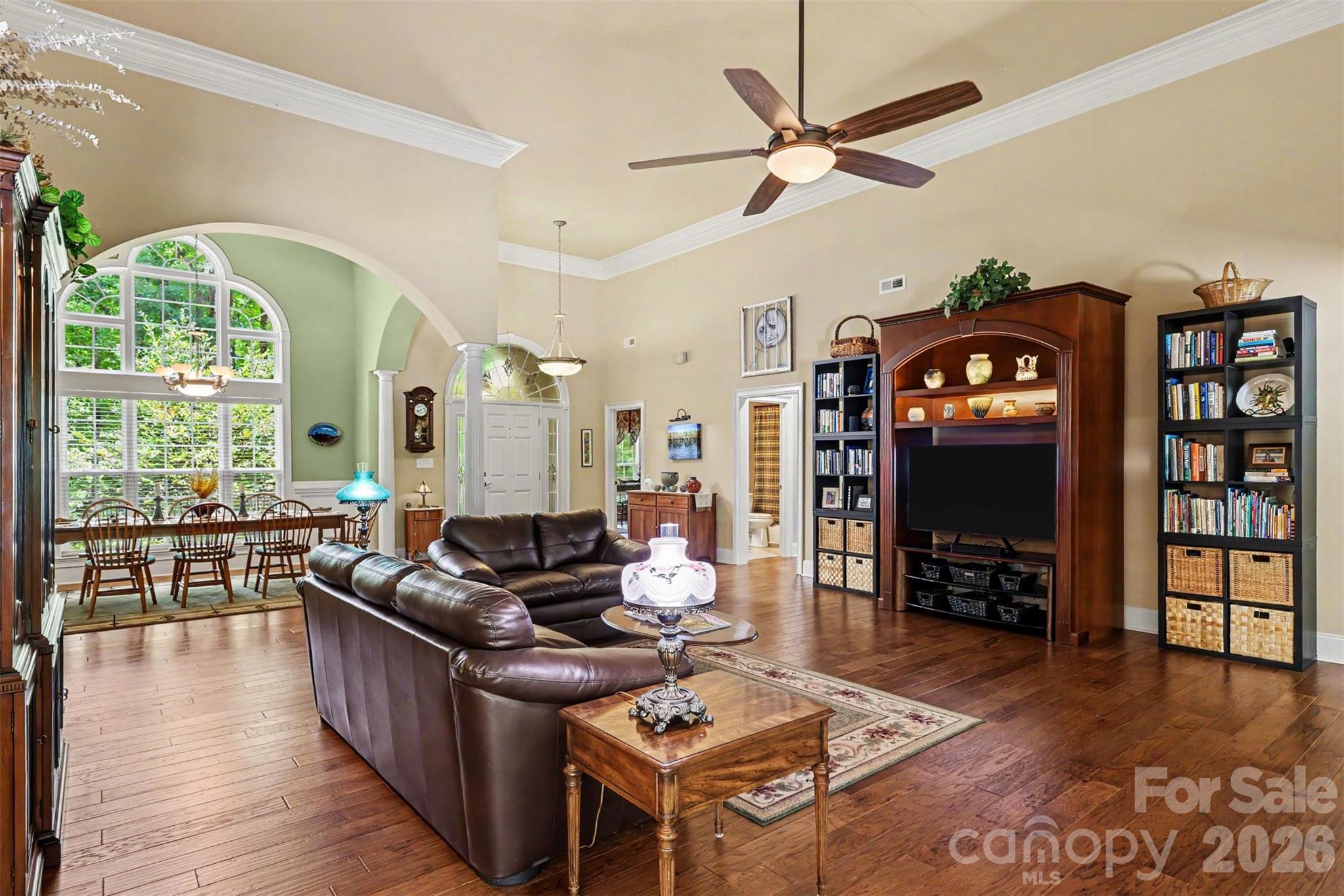 7480 Lexford Court Property Photo 6