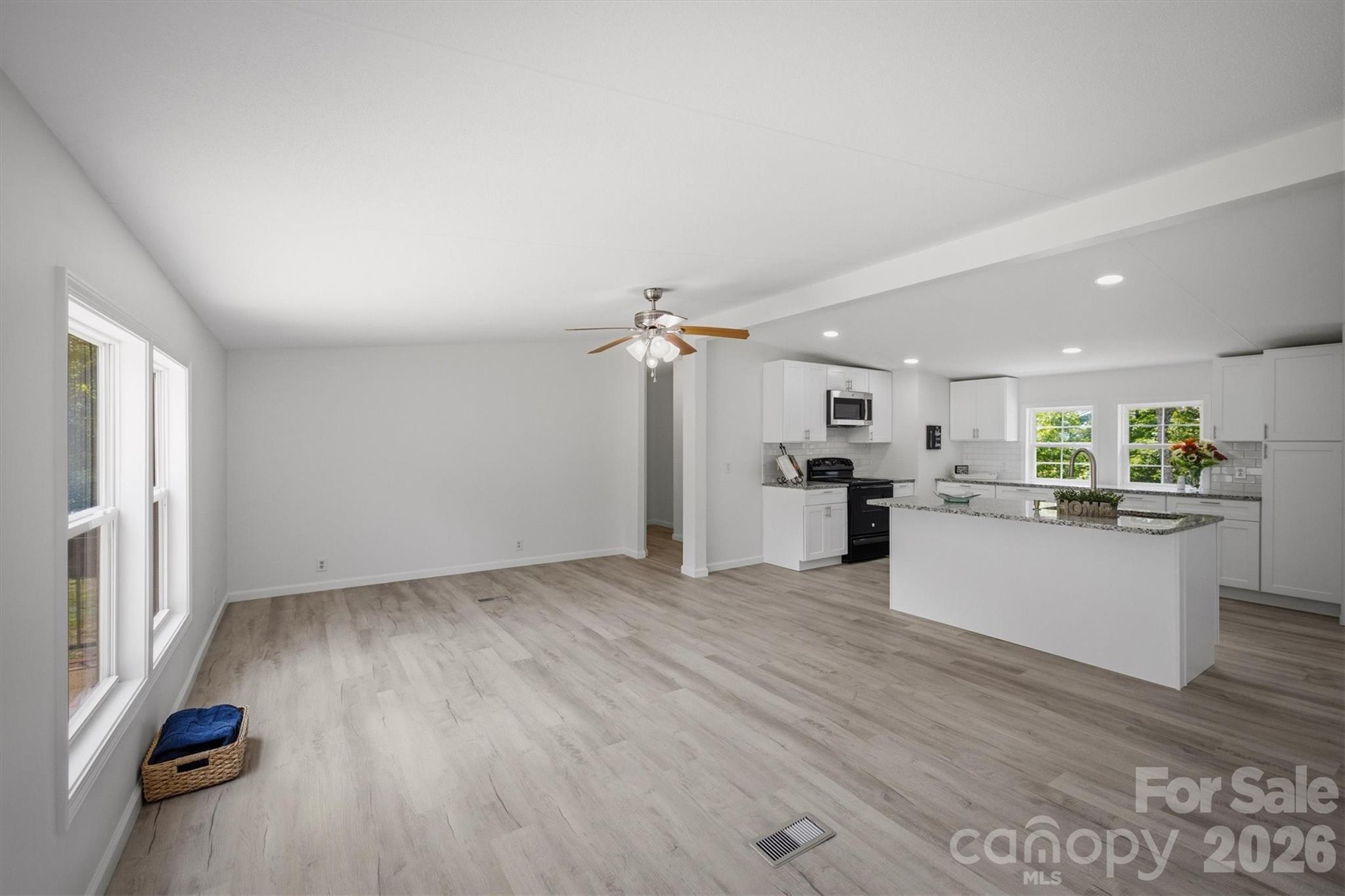 2688 Kite Drive Property Photo 7