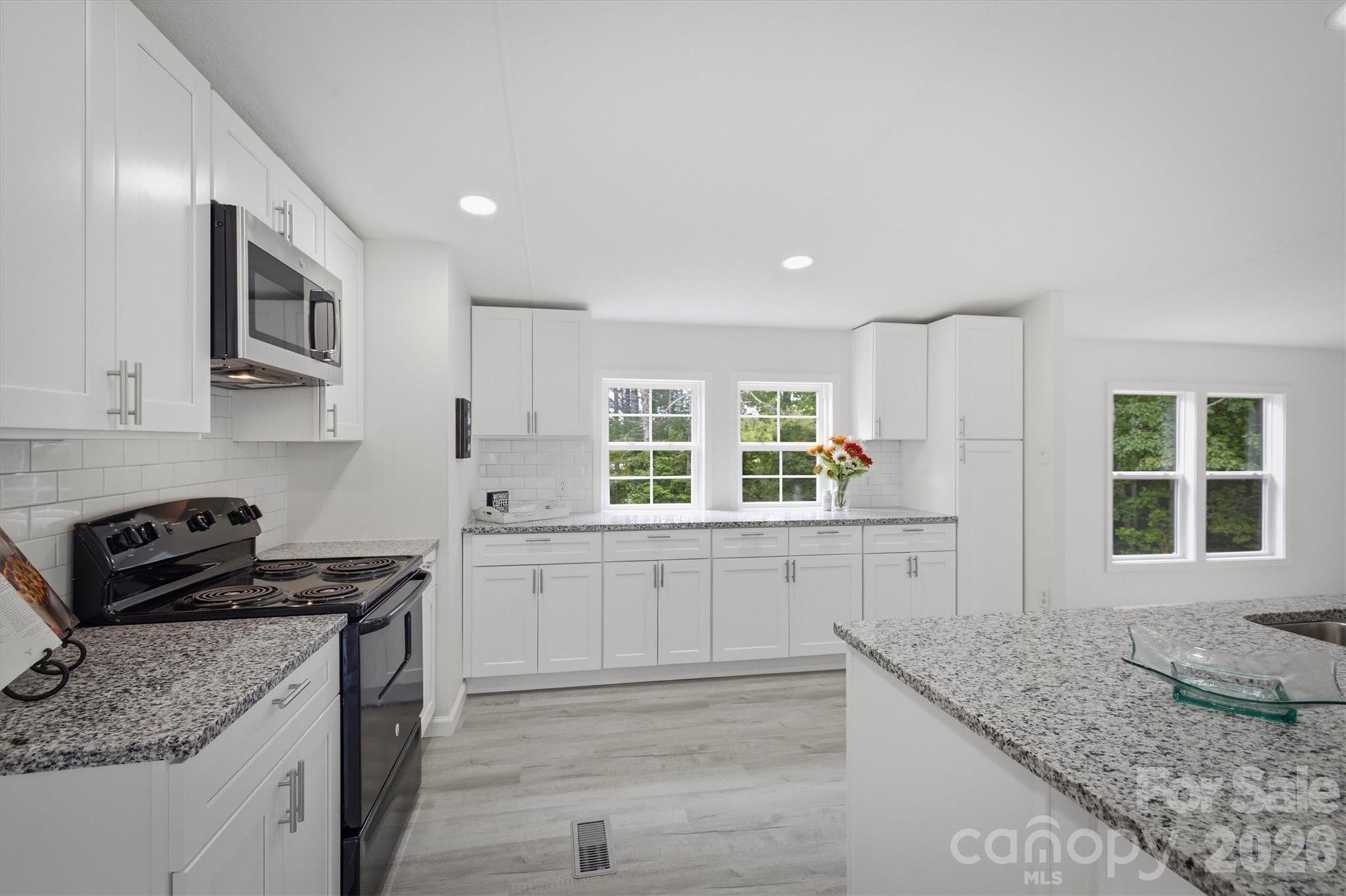 2688 Kite Drive Property Photo 11