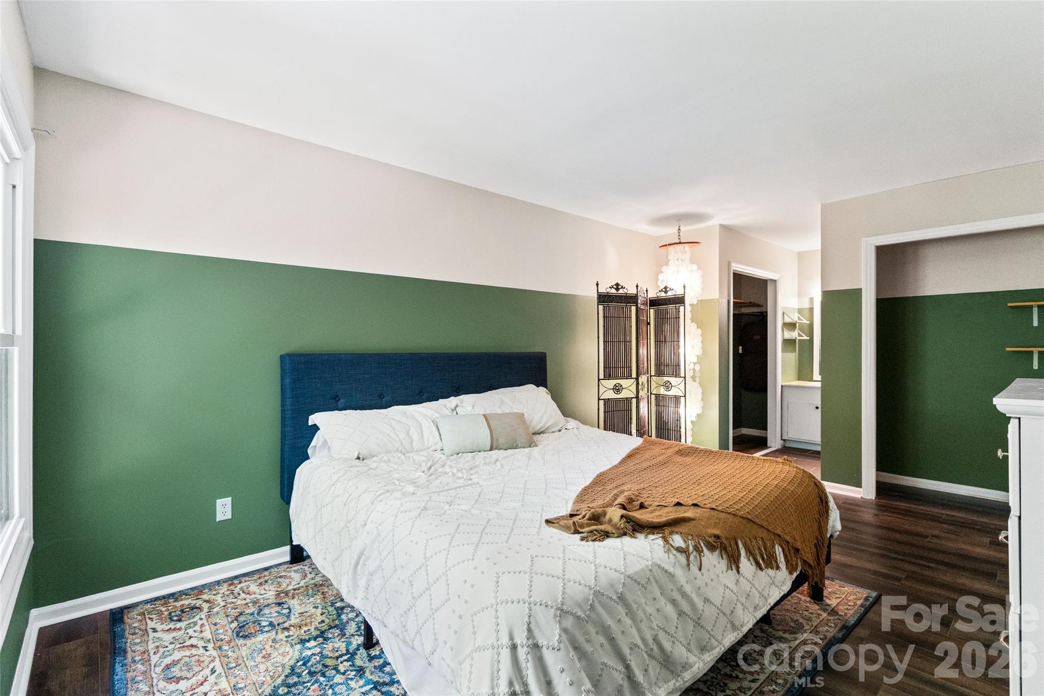 6100 Honeysuckle Lane Property Photo 20