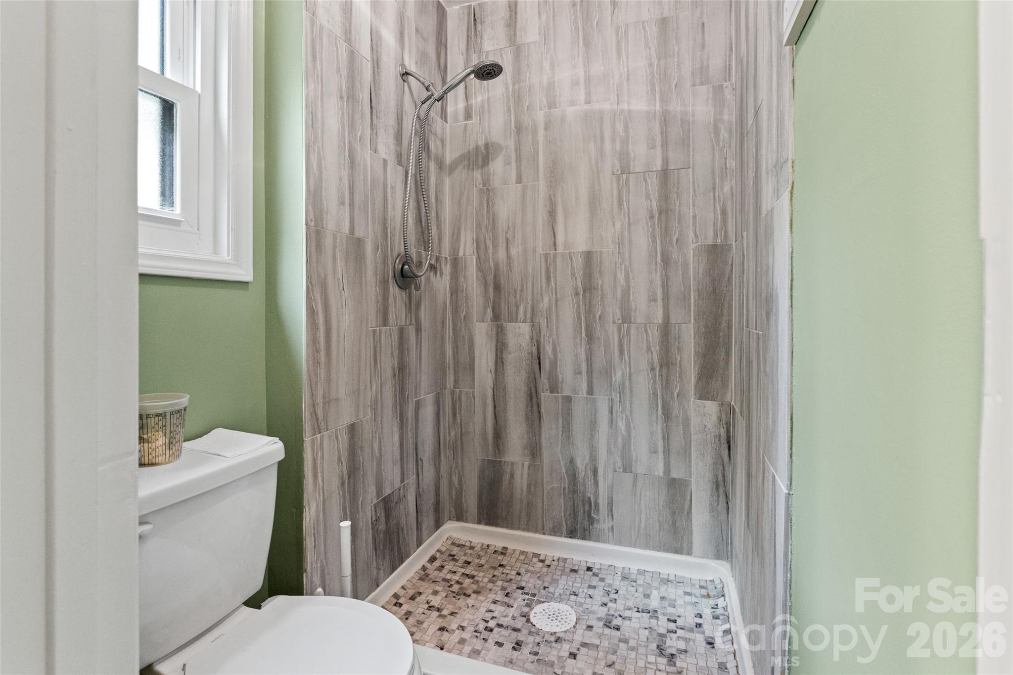 6100 Honeysuckle Lane Property Photo 24