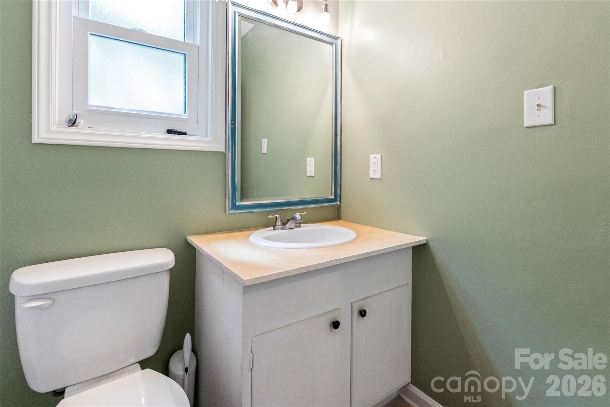 6100 Honeysuckle Lane Property Photo 30