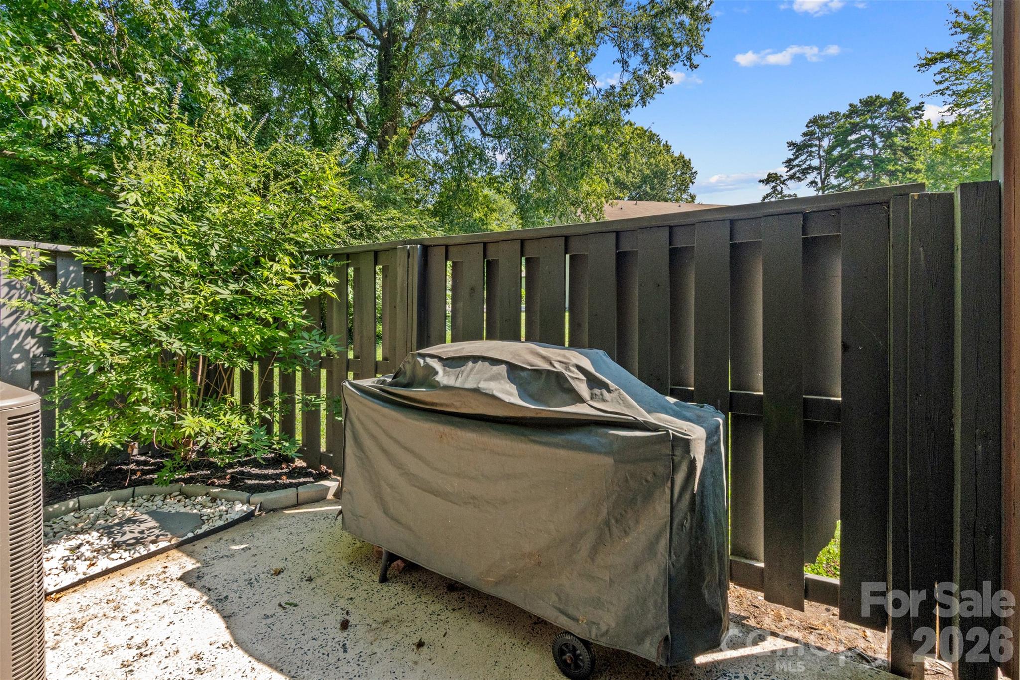 6100 Honeysuckle Lane Property Photo 35