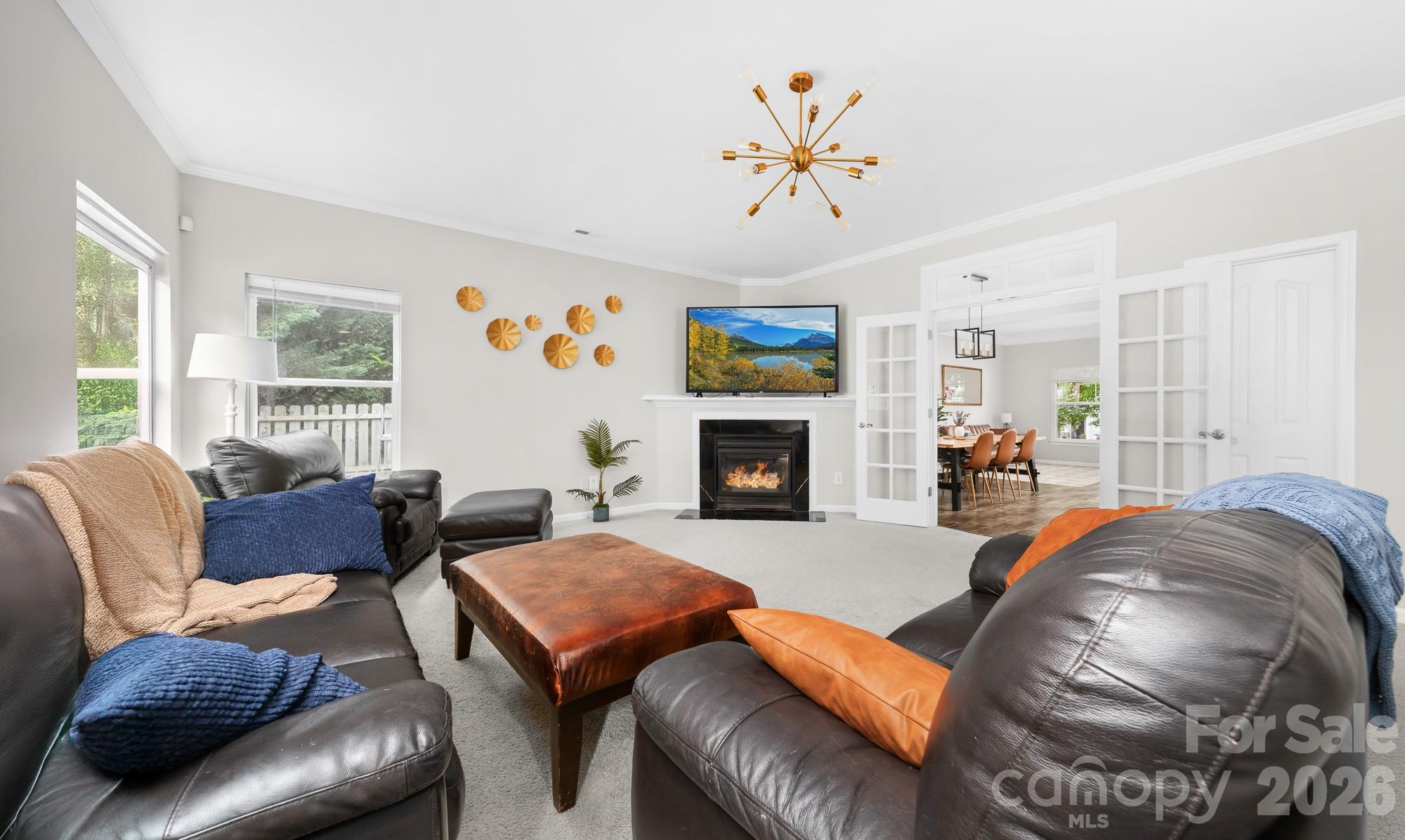 1525 Ladora Drive Property Photo 7