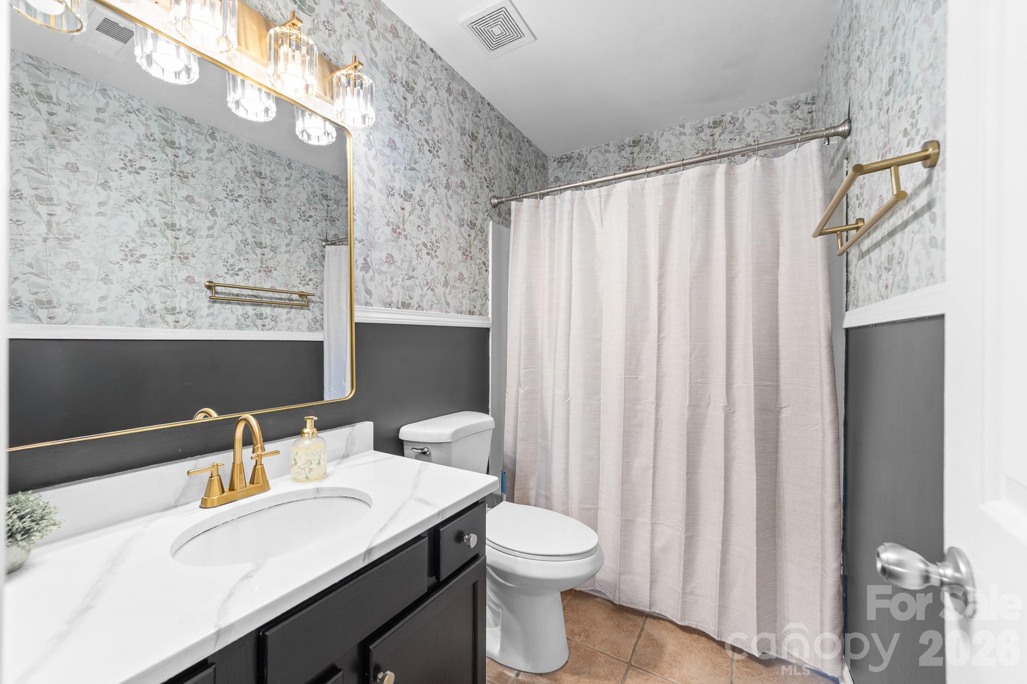 1525 Ladora Drive Property Photo 23