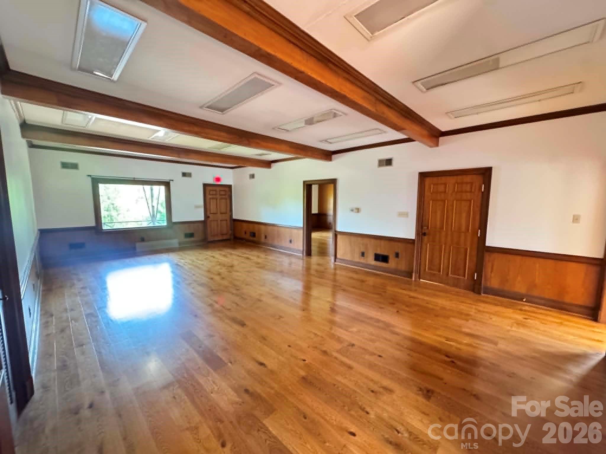 656 N Bridge Street Property Photo 17