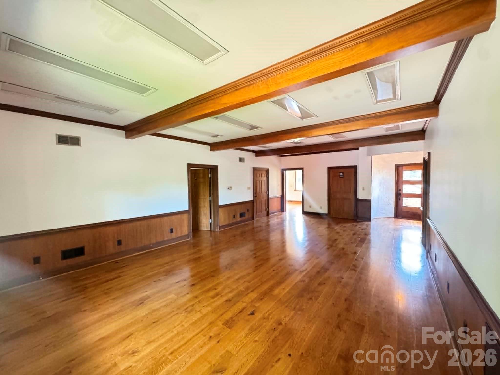 656 N Bridge Street Property Photo 18