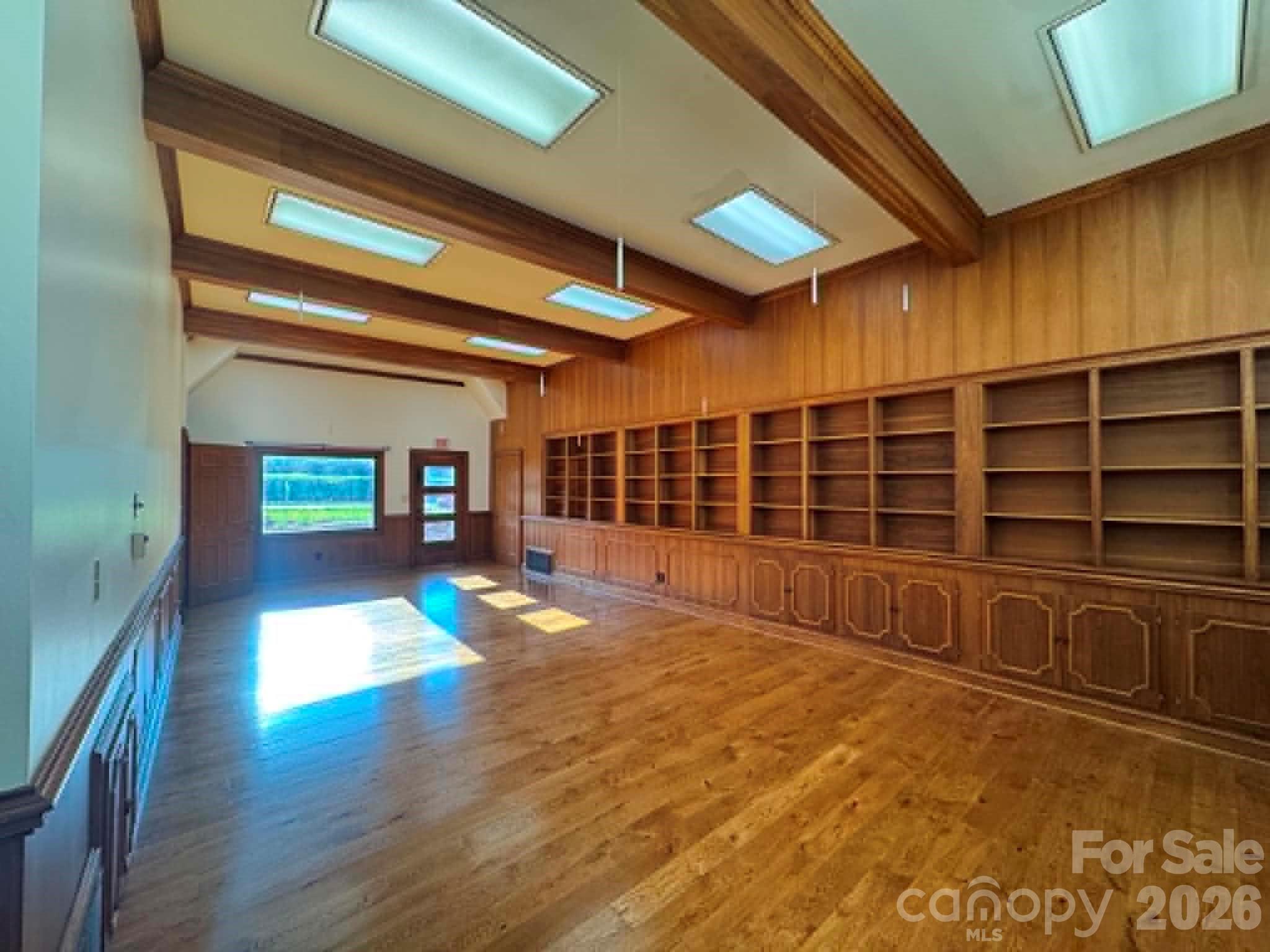 656 N Bridge Street Property Photo 30