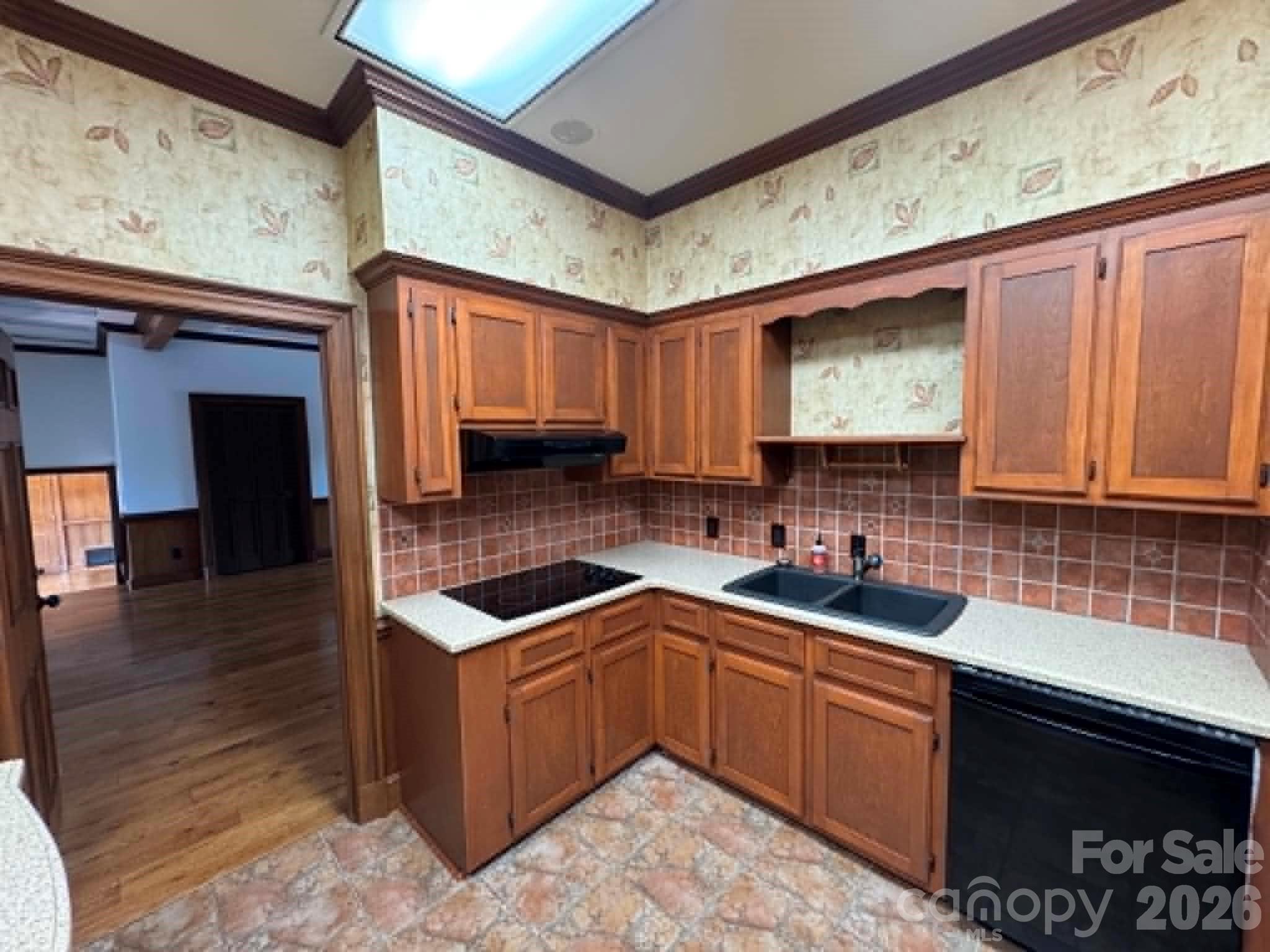 656 N Bridge Street Property Photo 38