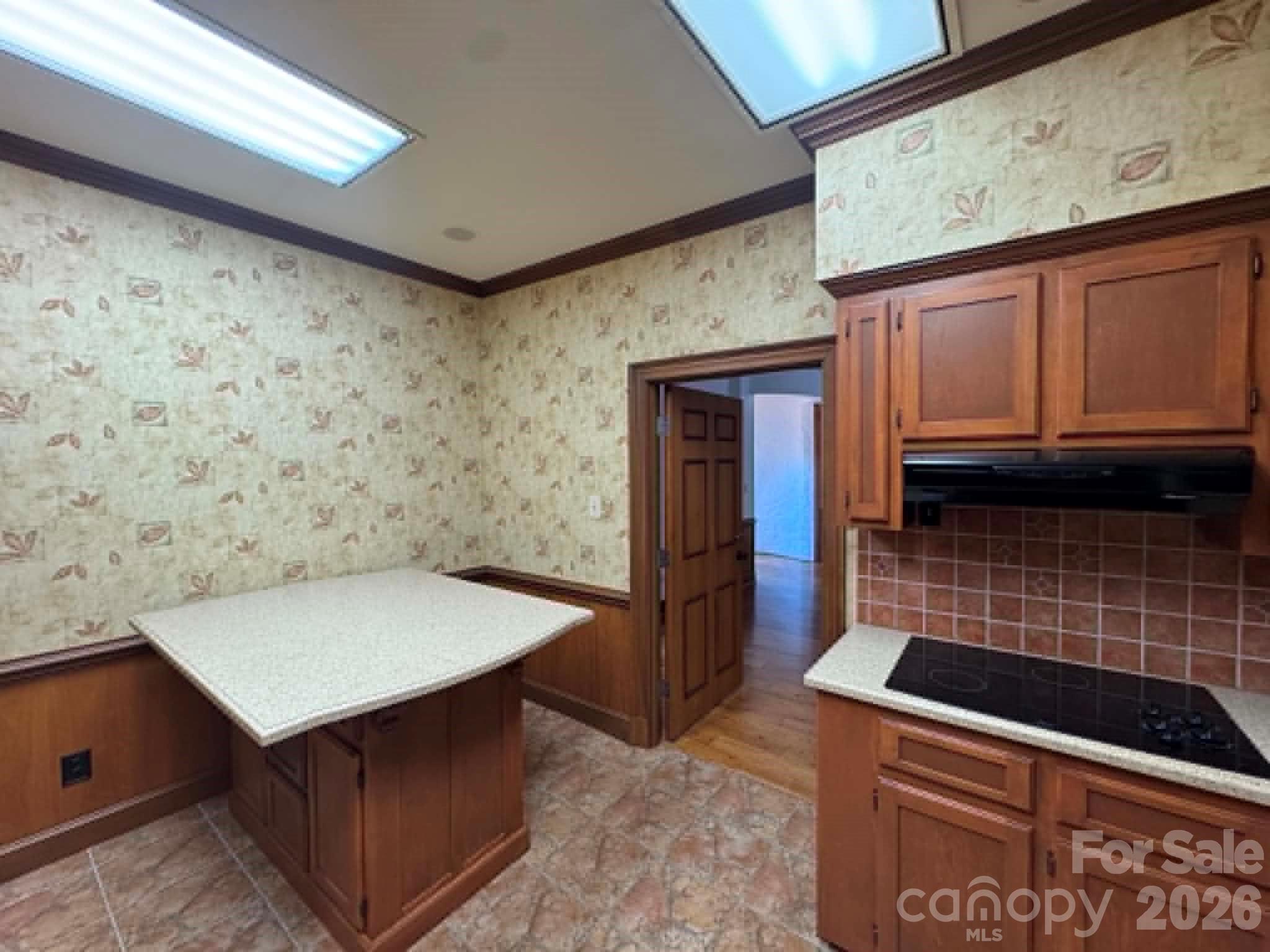 656 N Bridge Street Property Photo 39