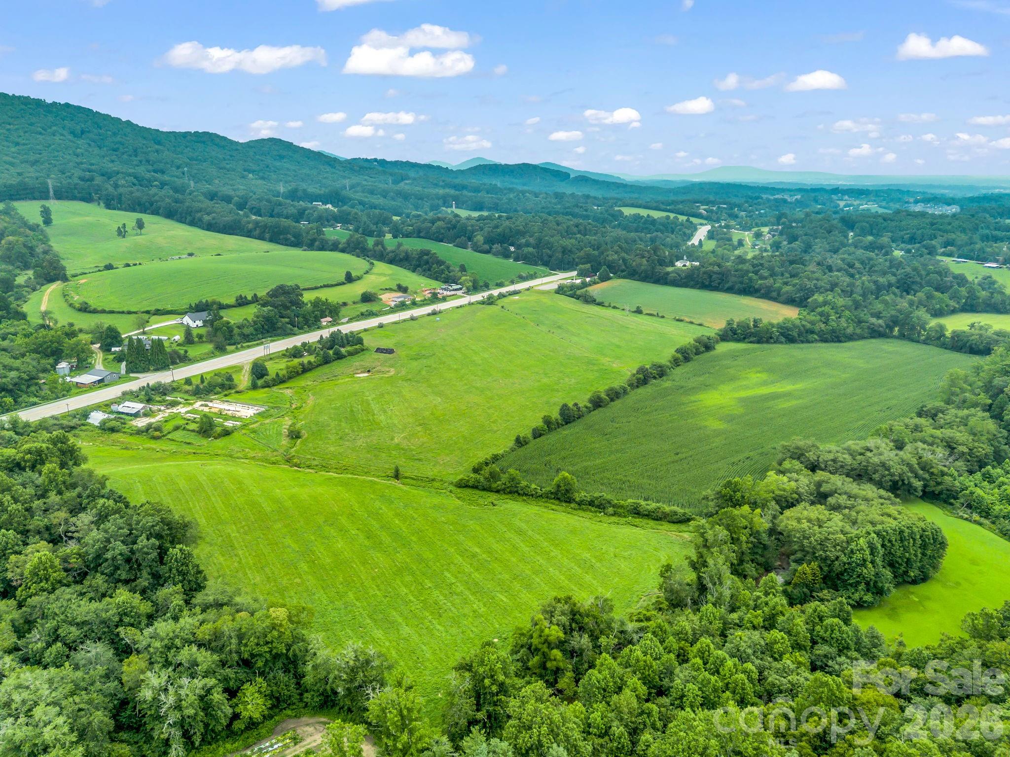 7513 Boylston Highway Property Photo 14