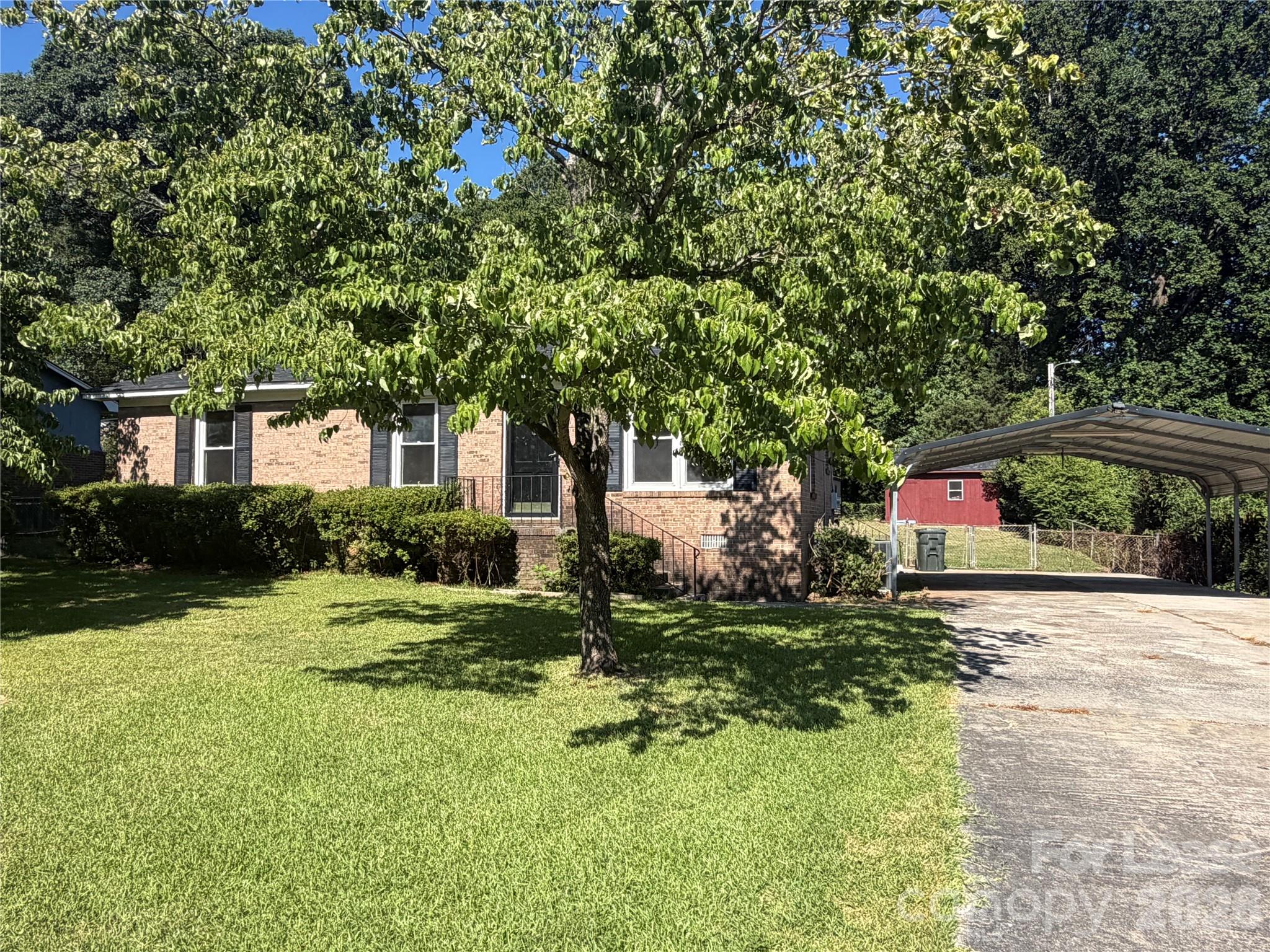 1228 Westover Circle Property Photo 3