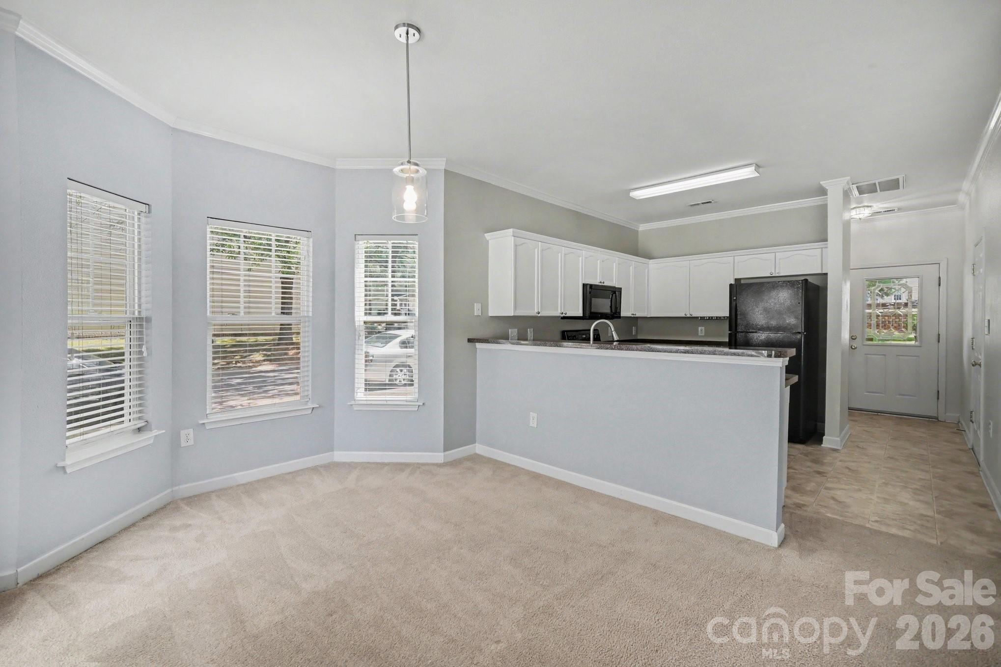 5604 Santeelah Court Property Photo 5