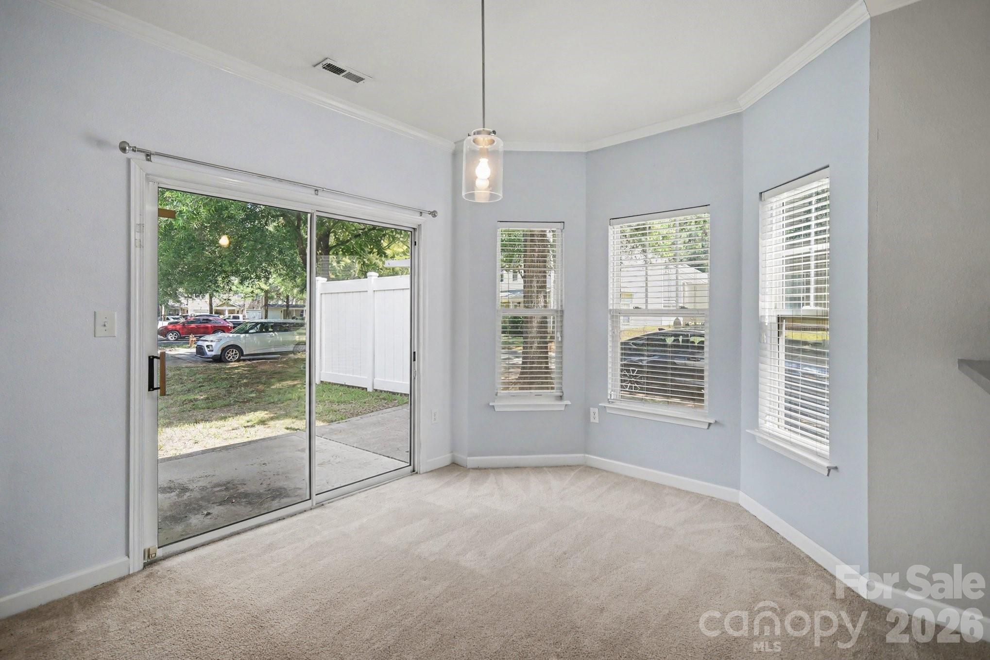 5604 Santeelah Court Property Photo 6