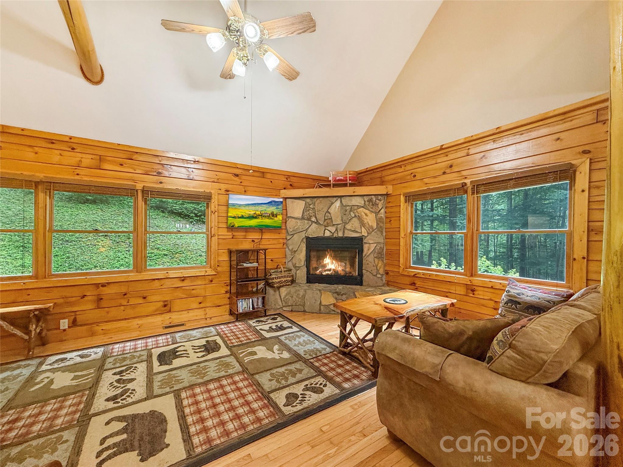 321 Grays Shadow Lane Property Photo 8