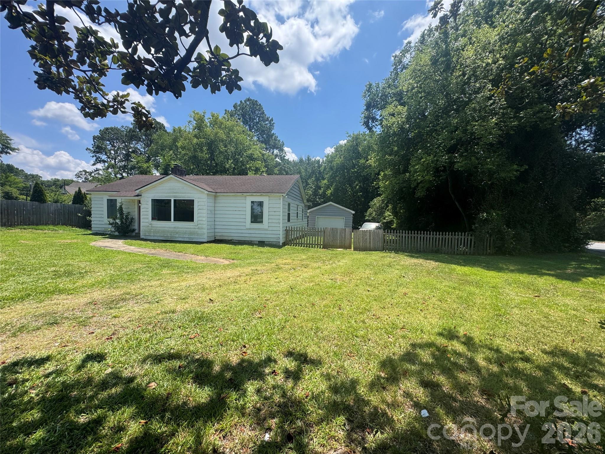 5410 Closeburn Road Property Photo 2