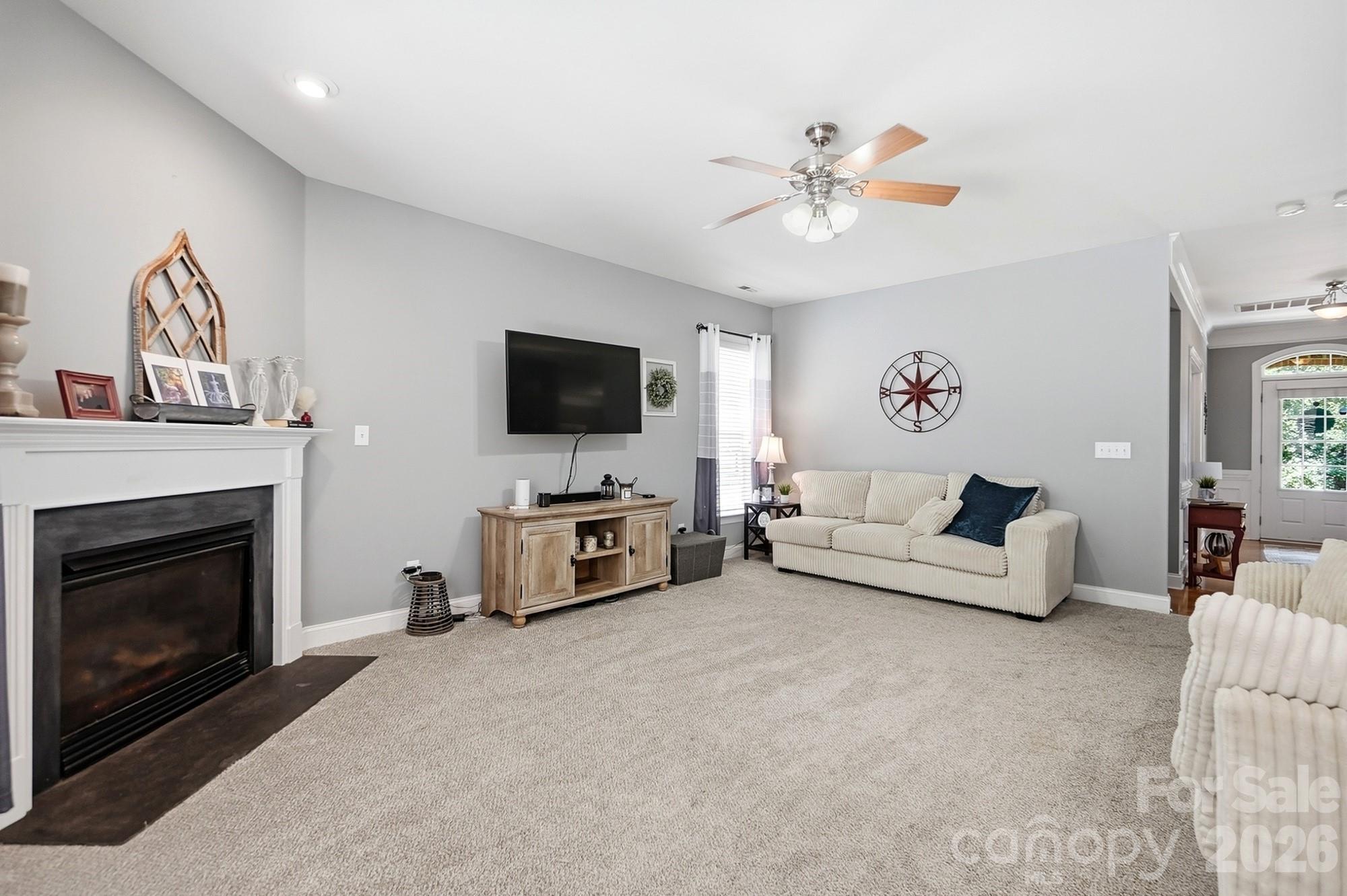 8500 Willow Branch Drive Property Photo 6