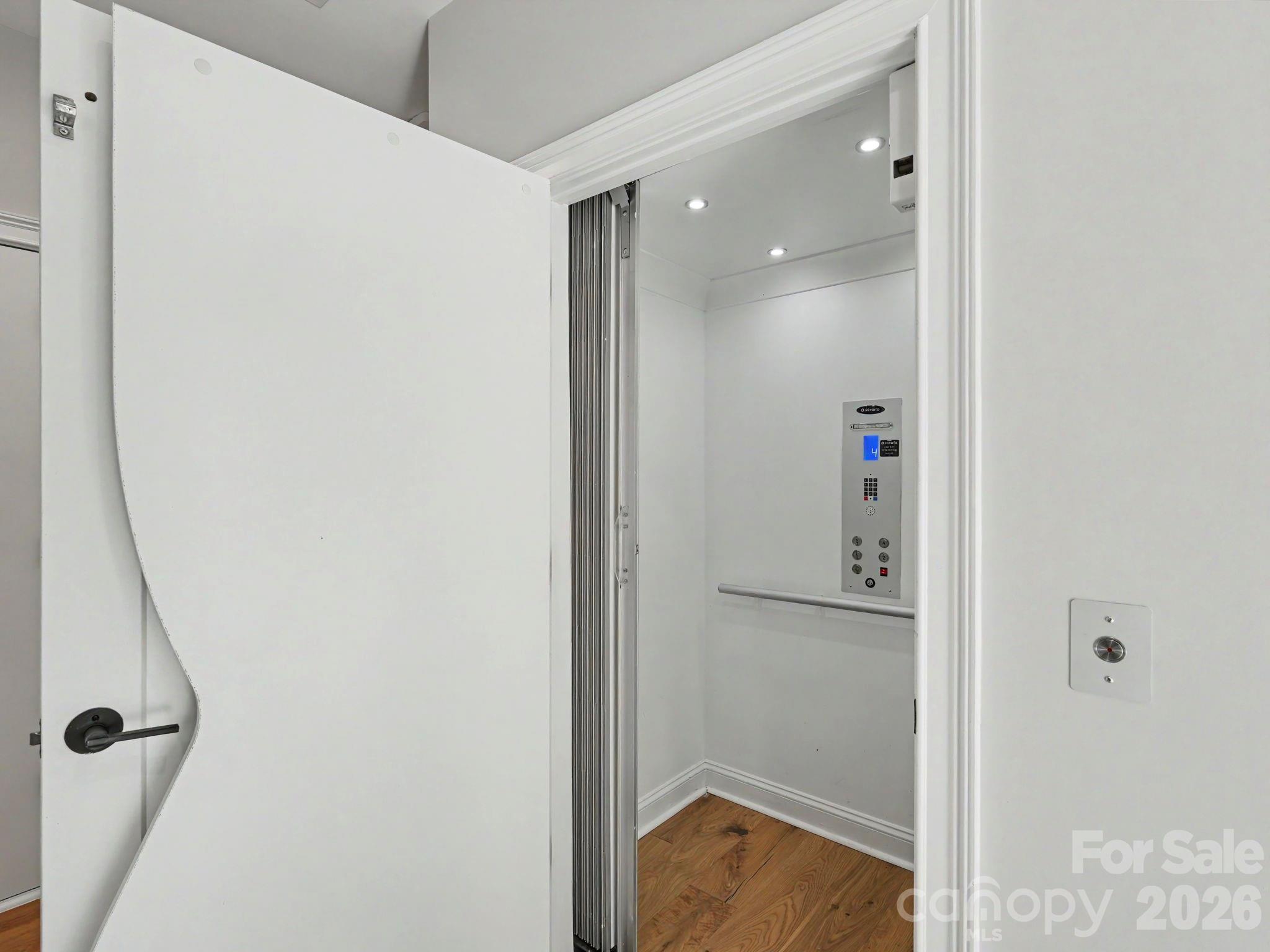 2523 Deacon Avenue Property Photo 8
