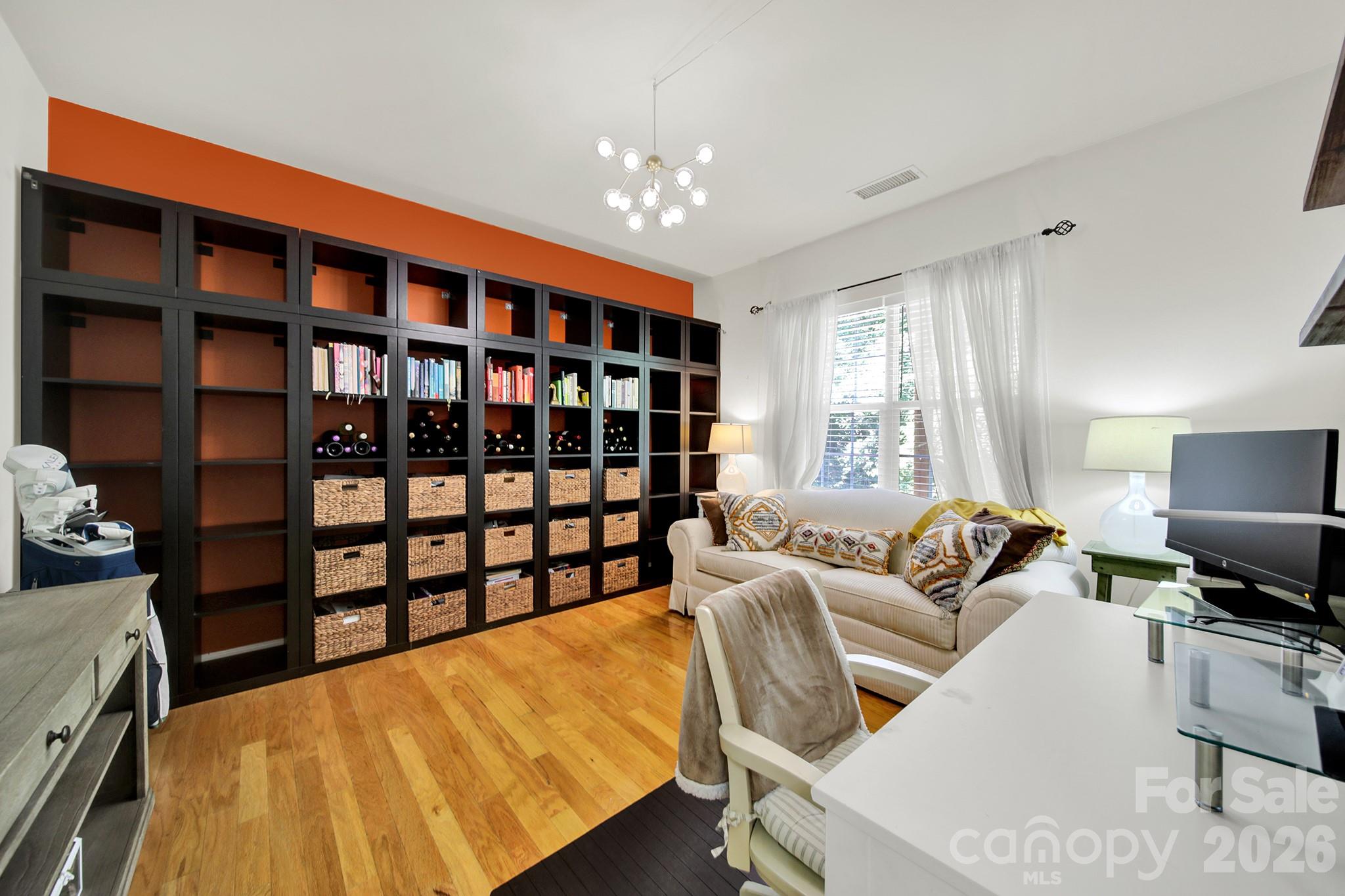 3030 Castleberry Court Property Photo 6