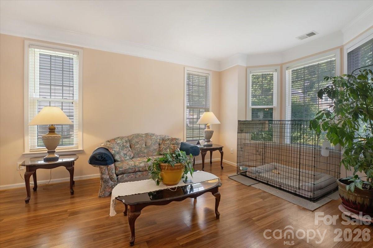 11932 Fox Glen Road Property Photo 6