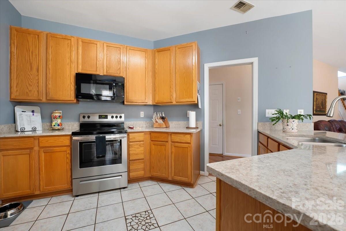 11932 Fox Glen Road Property Photo 8