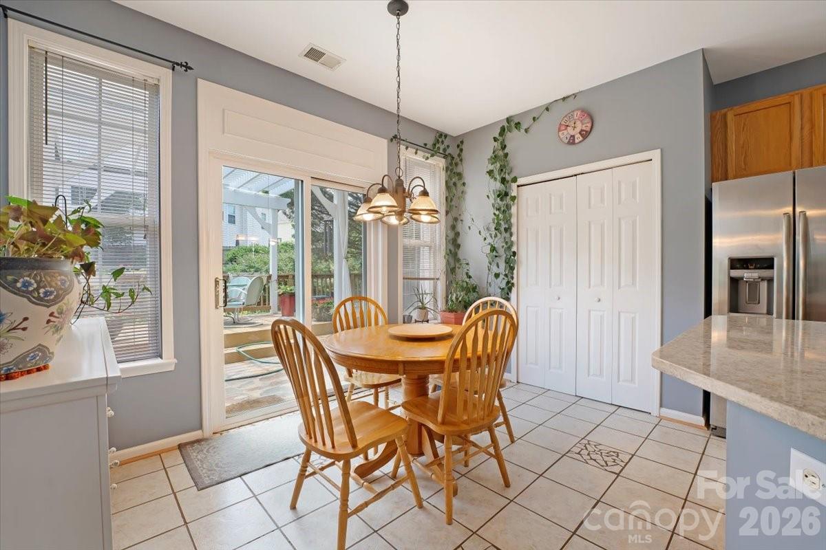 11932 Fox Glen Road Property Photo 10