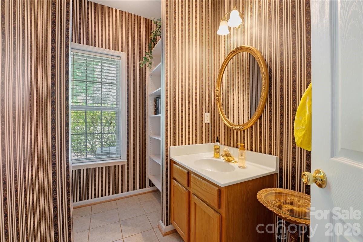 11932 Fox Glen Road Property Photo 11
