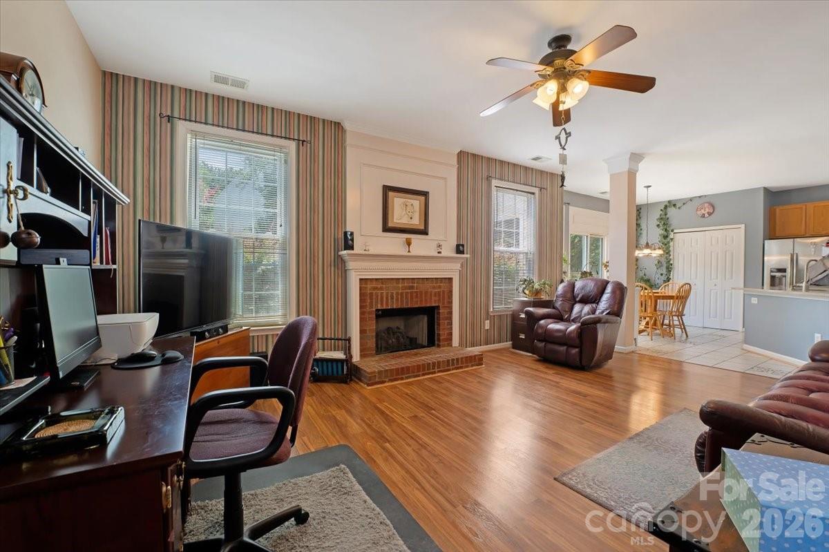 11932 Fox Glen Road Property Photo 12