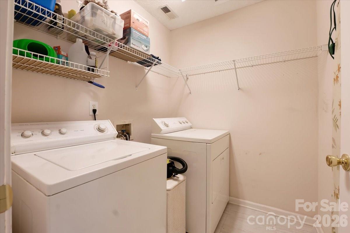 11932 Fox Glen Road Property Photo 17