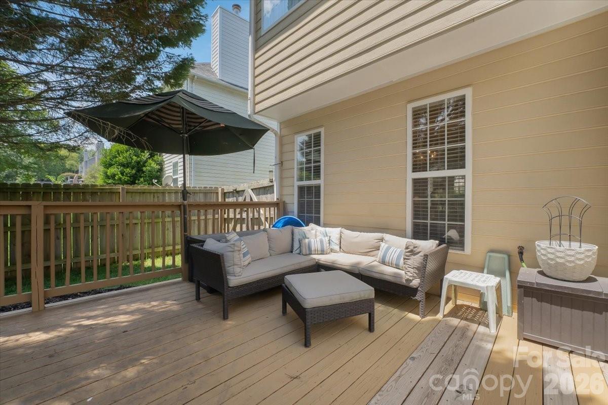 11932 Fox Glen Road Property Photo 24