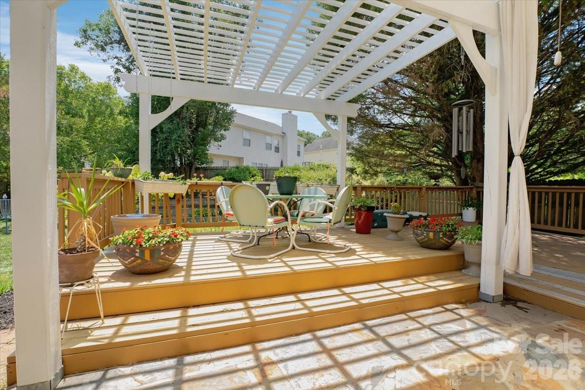 11932 Fox Glen Road Property Photo 25