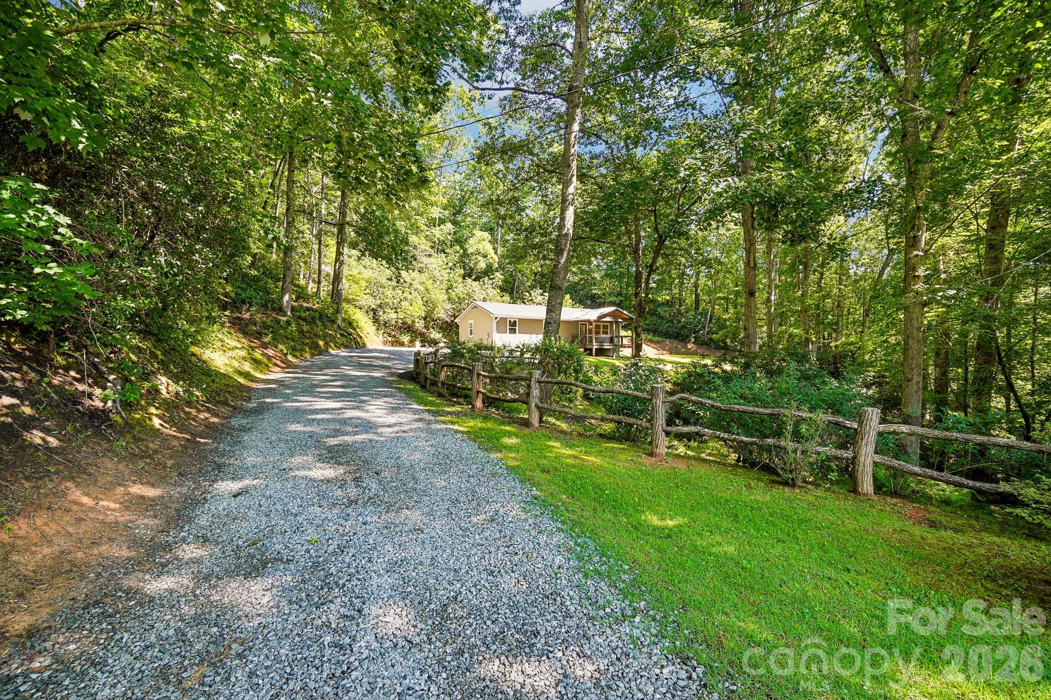 165 Westwood Drive Property Photo 3