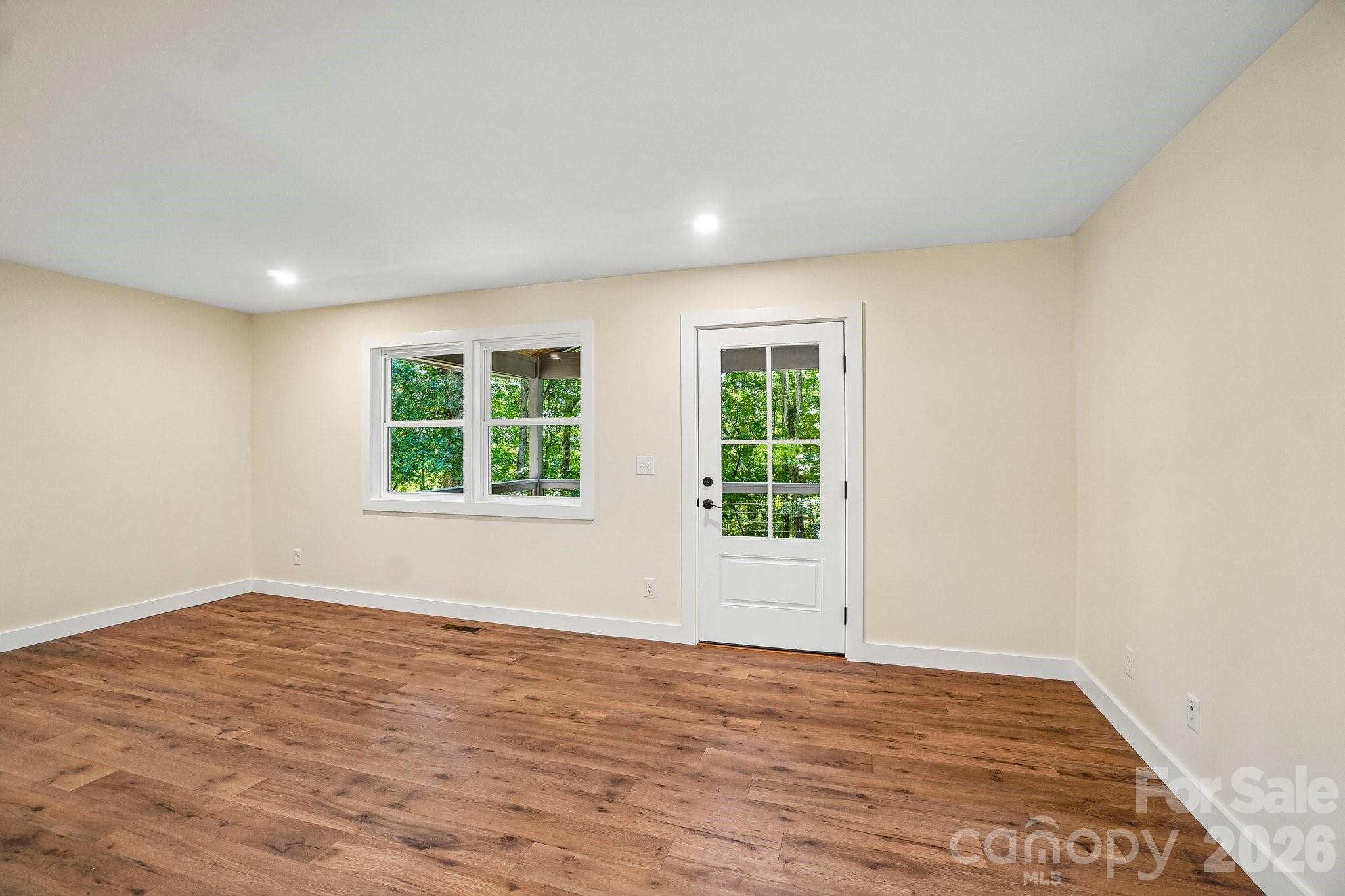 165 Westwood Drive Property Photo 8