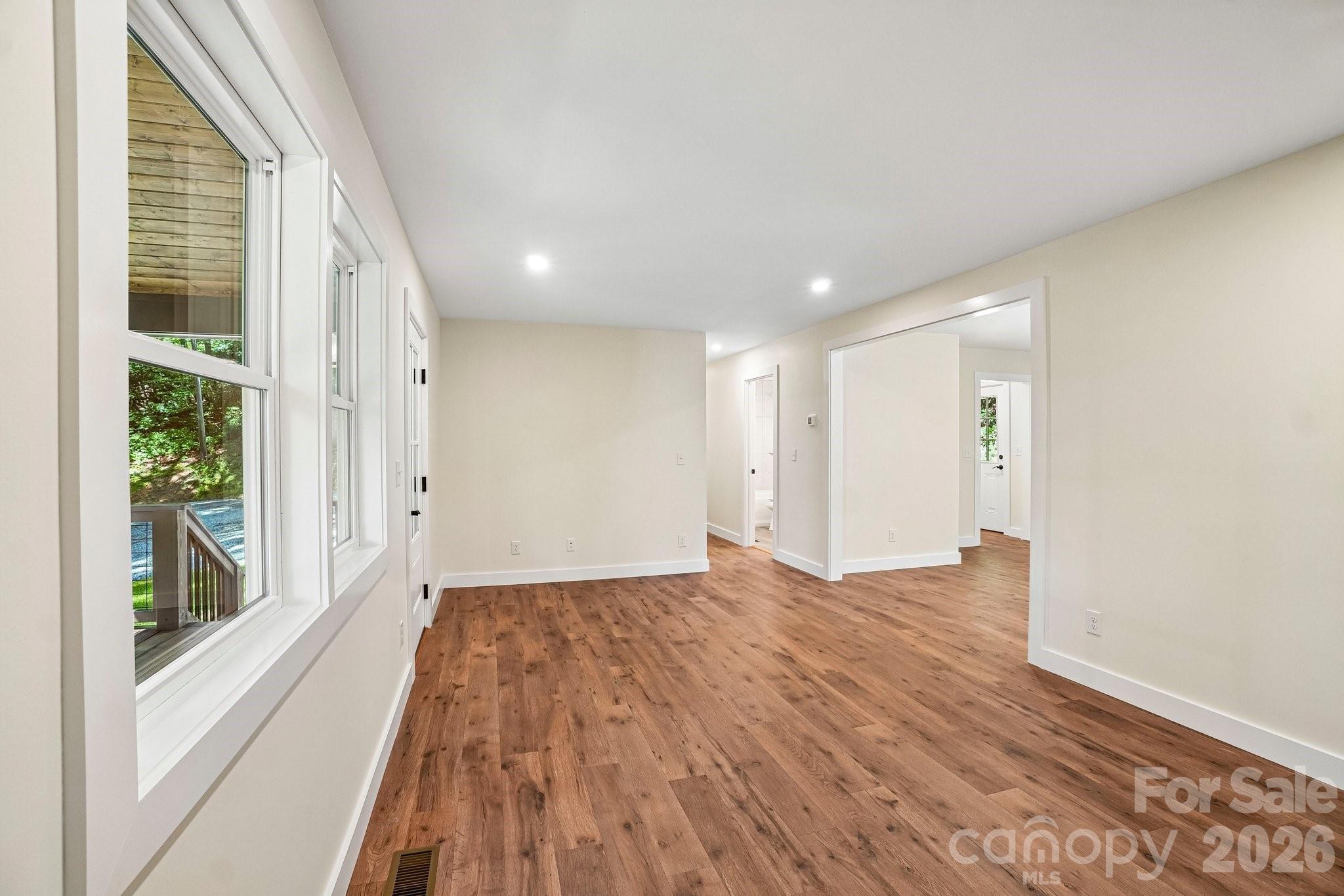165 Westwood Drive Property Photo 11
