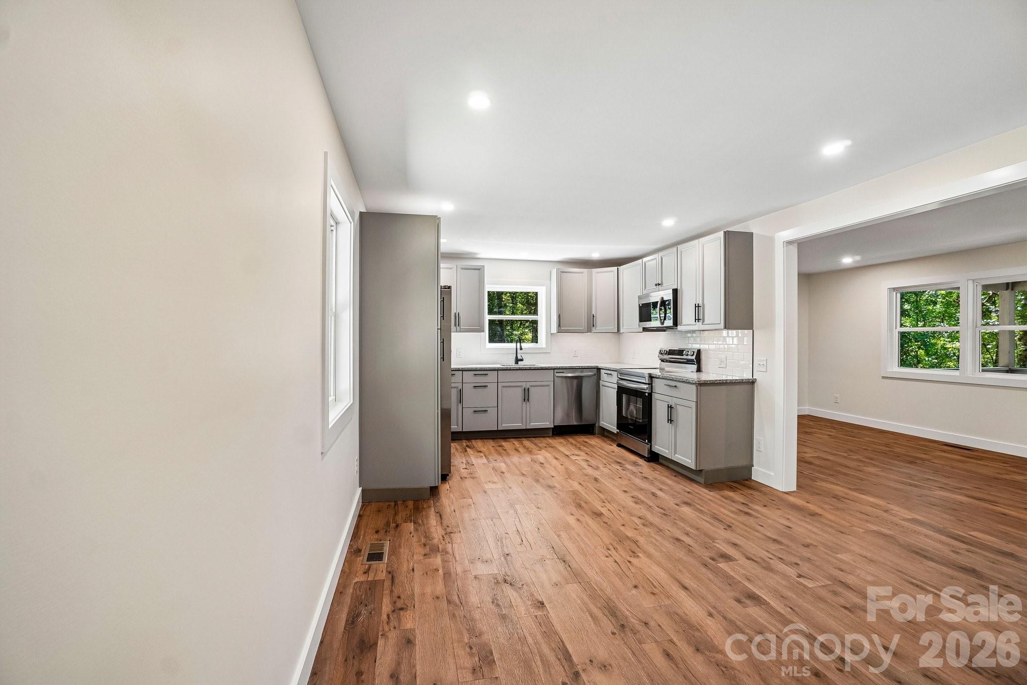 165 Westwood Drive Property Photo 13