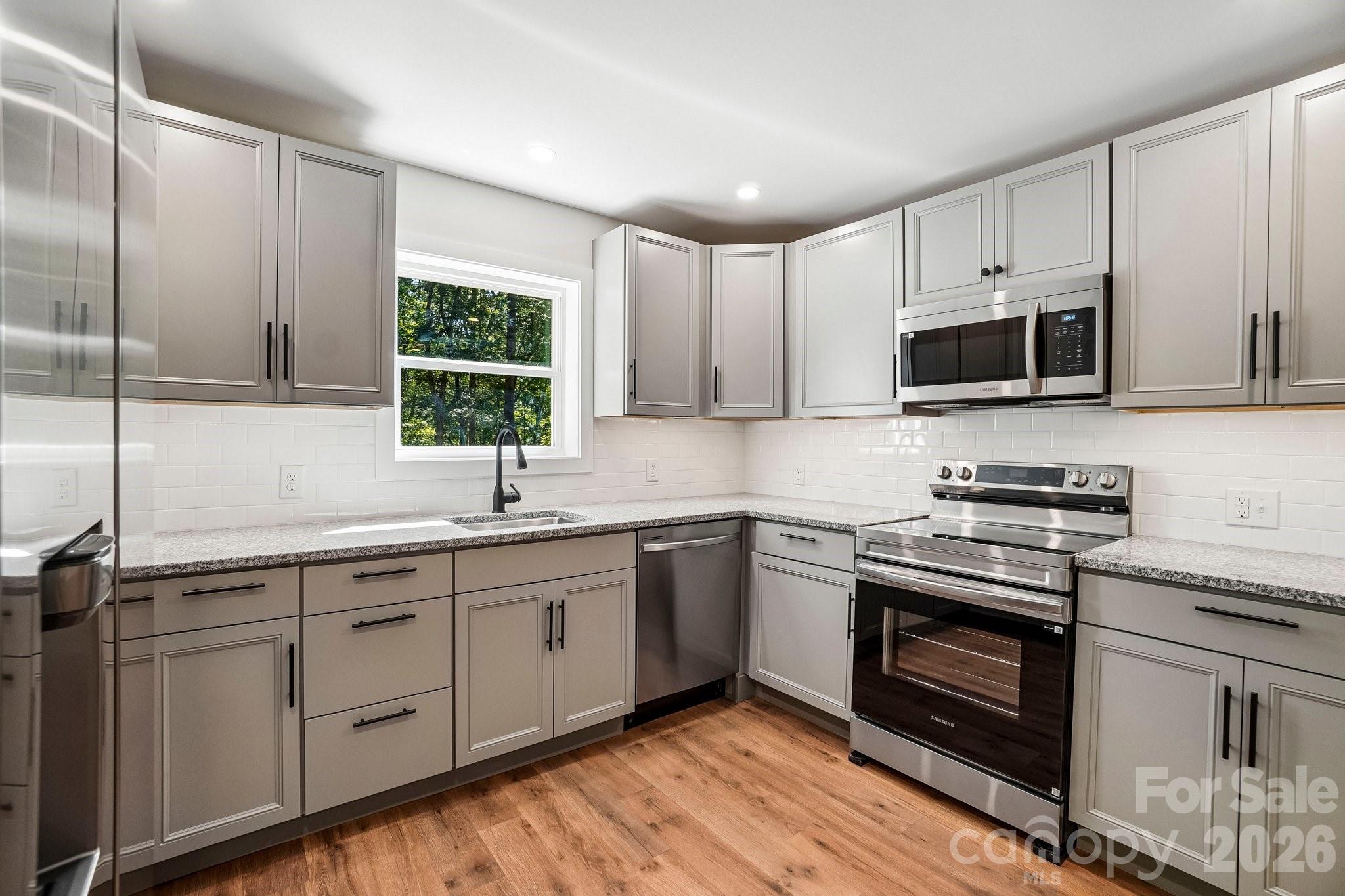 165 Westwood Drive Property Photo 15