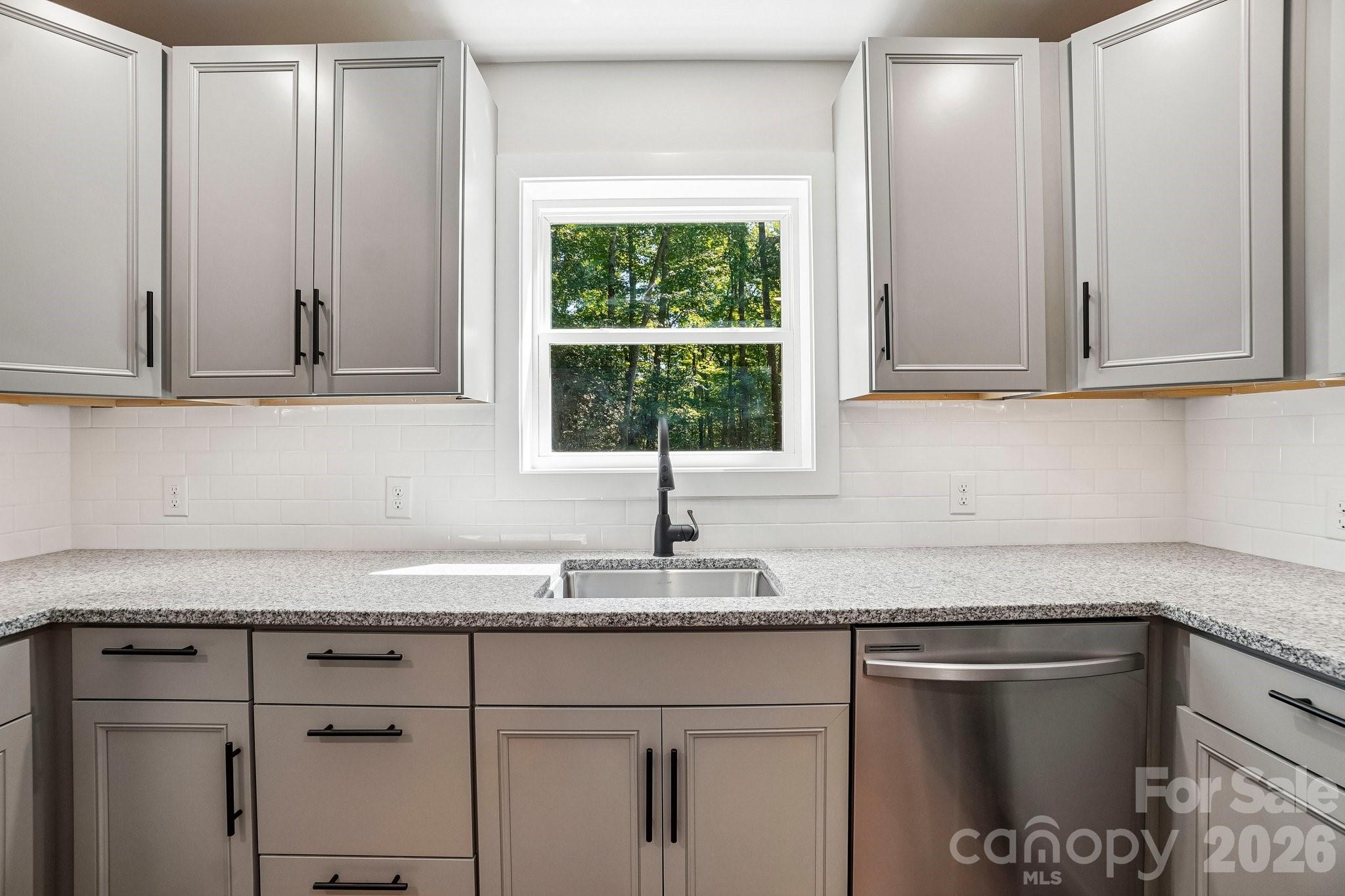 165 Westwood Drive Property Photo 18