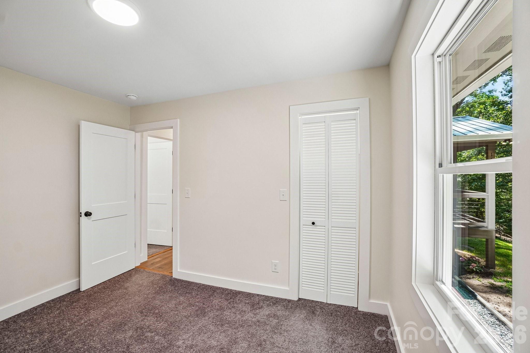 165 Westwood Drive Property Photo 26