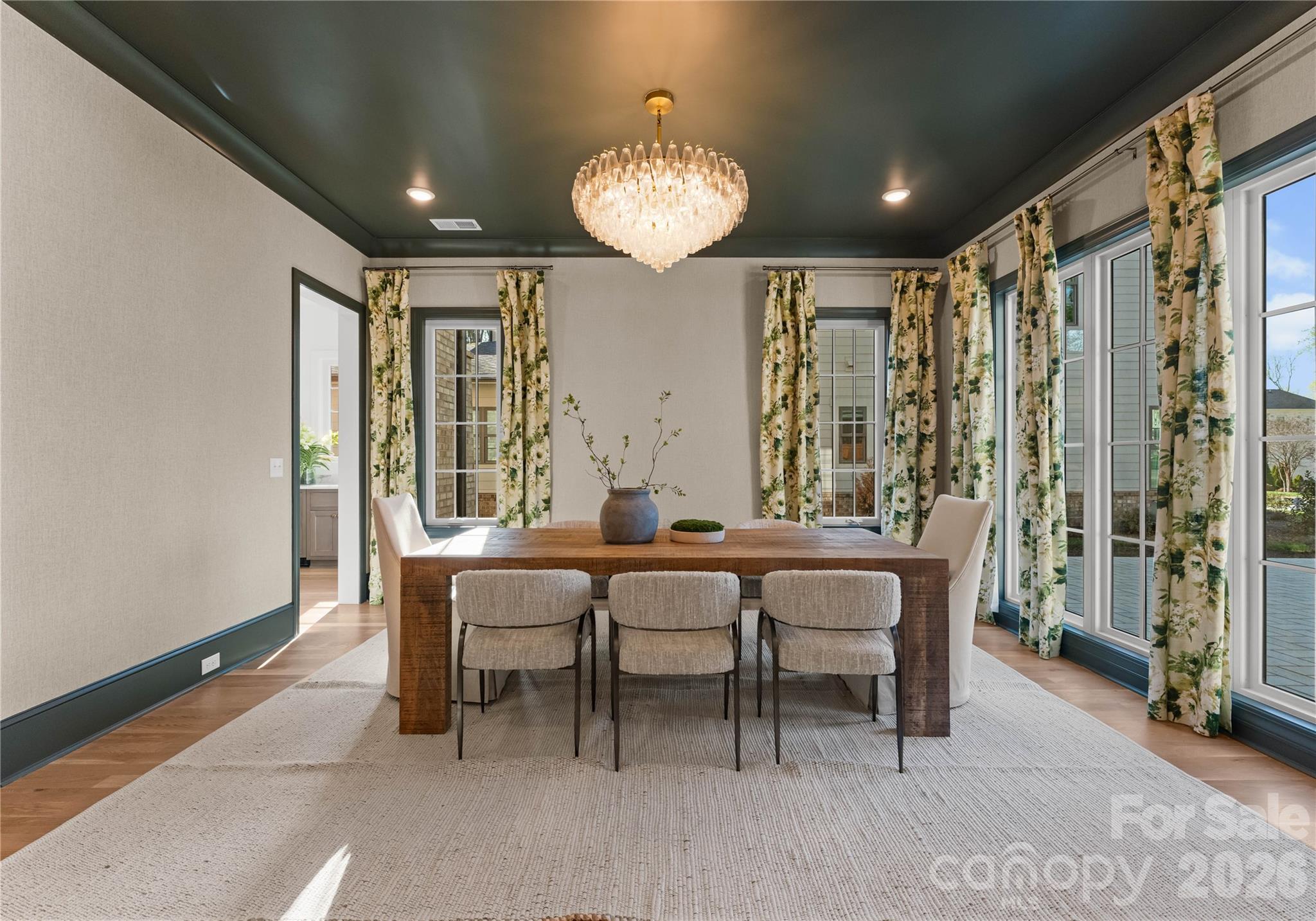 154 N Canterbury Road Property Photo 11