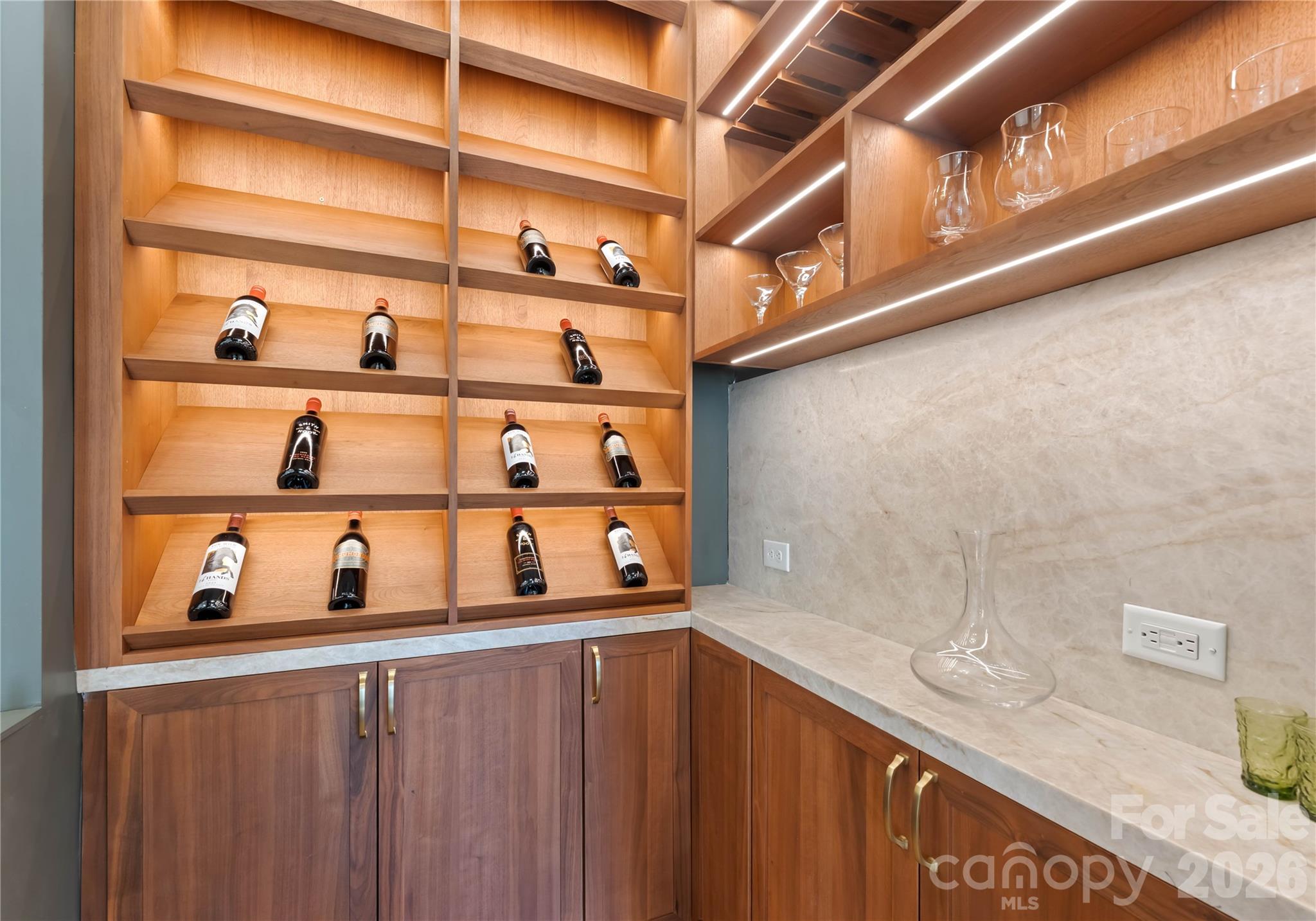 154 N Canterbury Road Property Photo 13