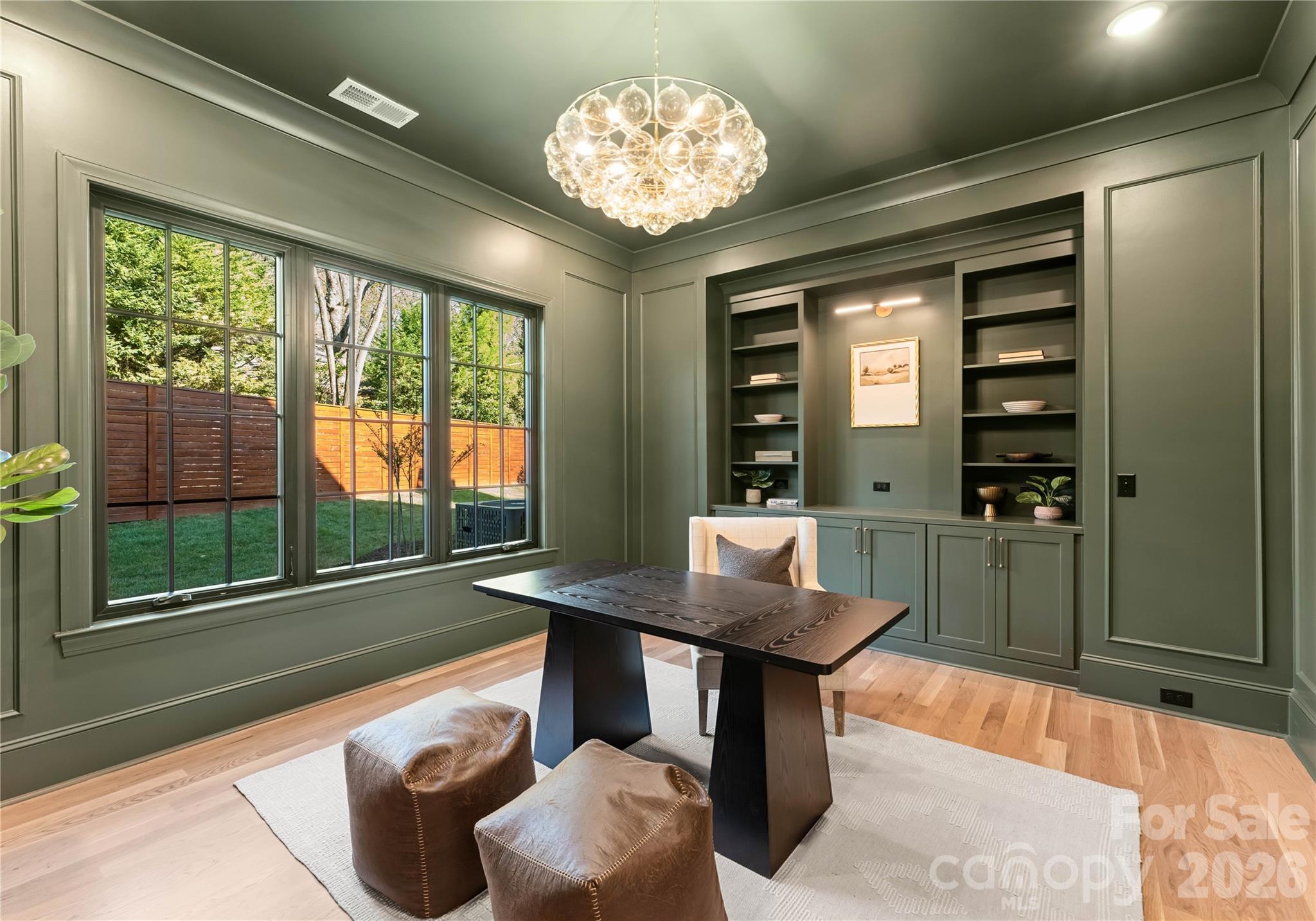 154 N Canterbury Road Property Photo 15