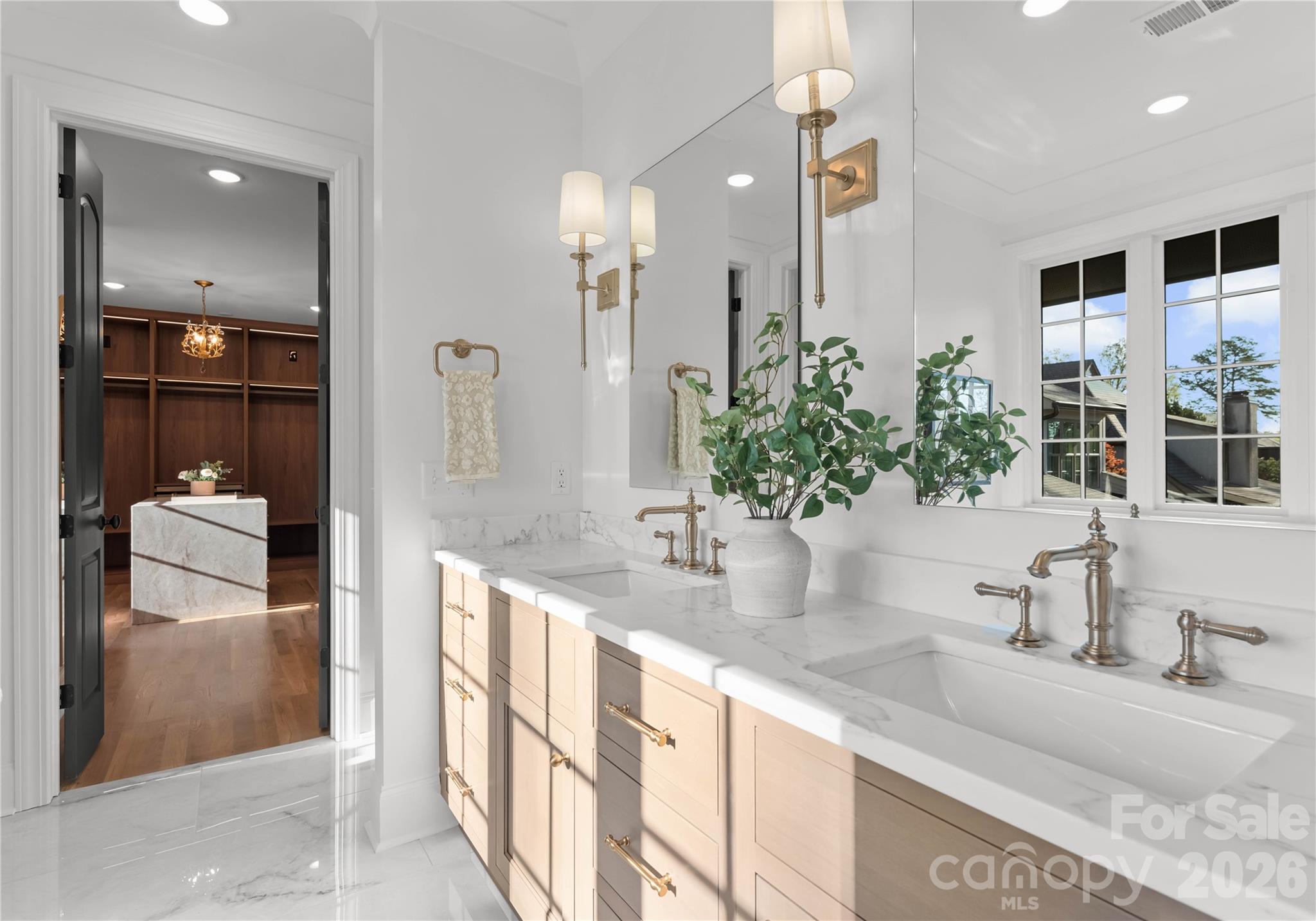 154 N Canterbury Road Property Photo 31