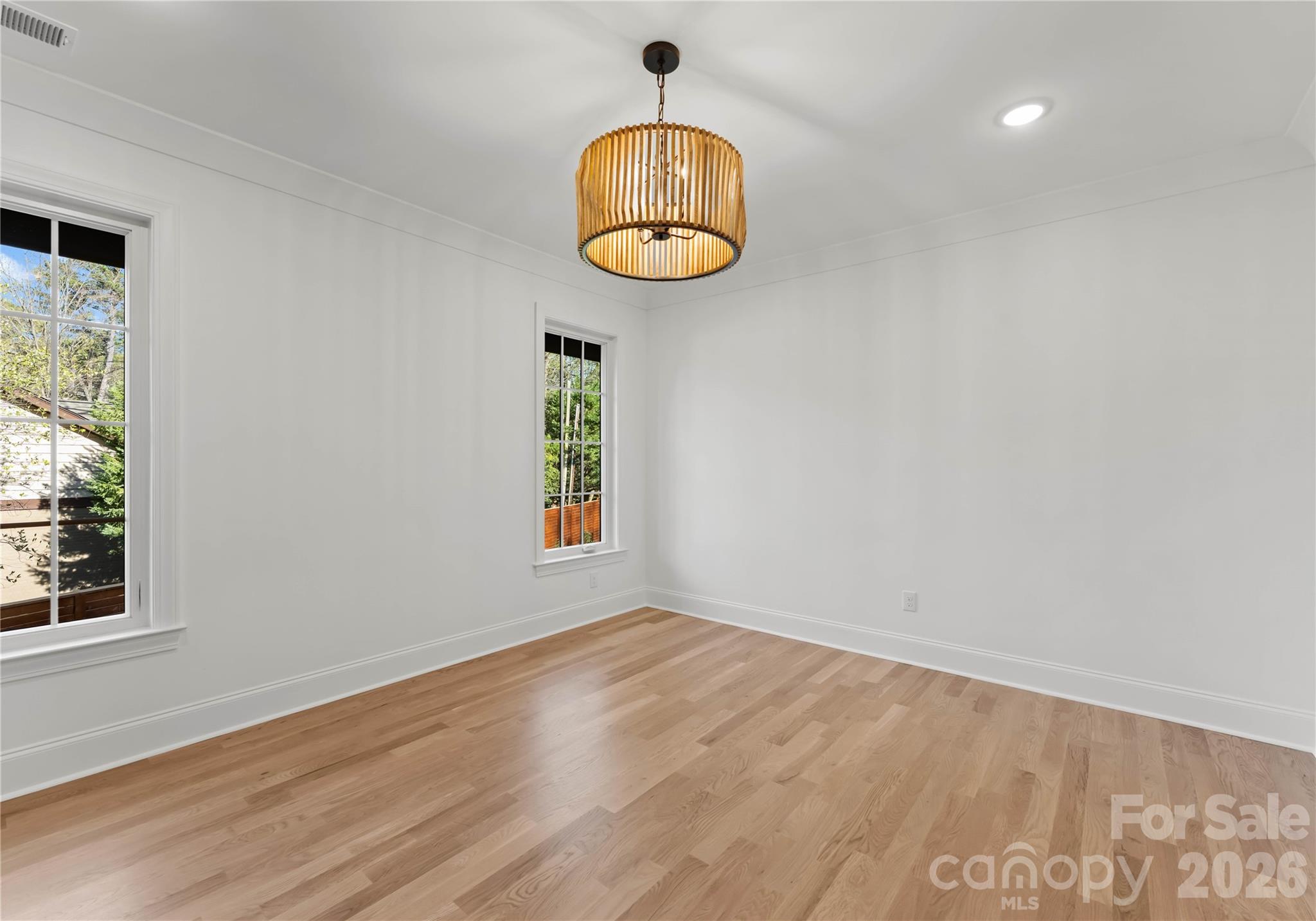 154 N Canterbury Road Property Photo 37
