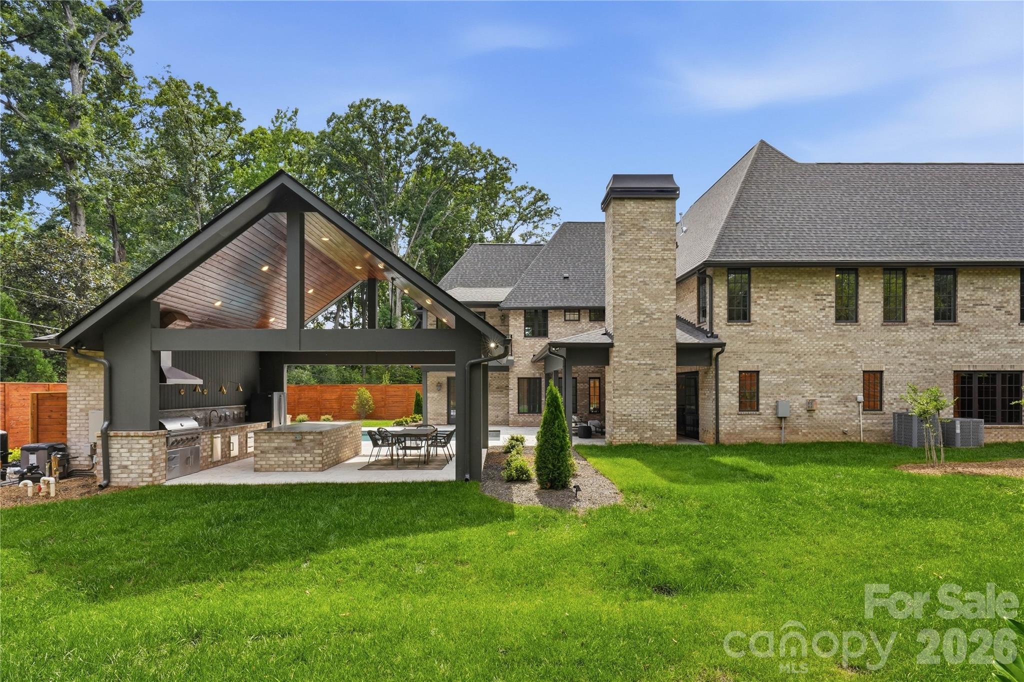154 N Canterbury Road Property Photo 46