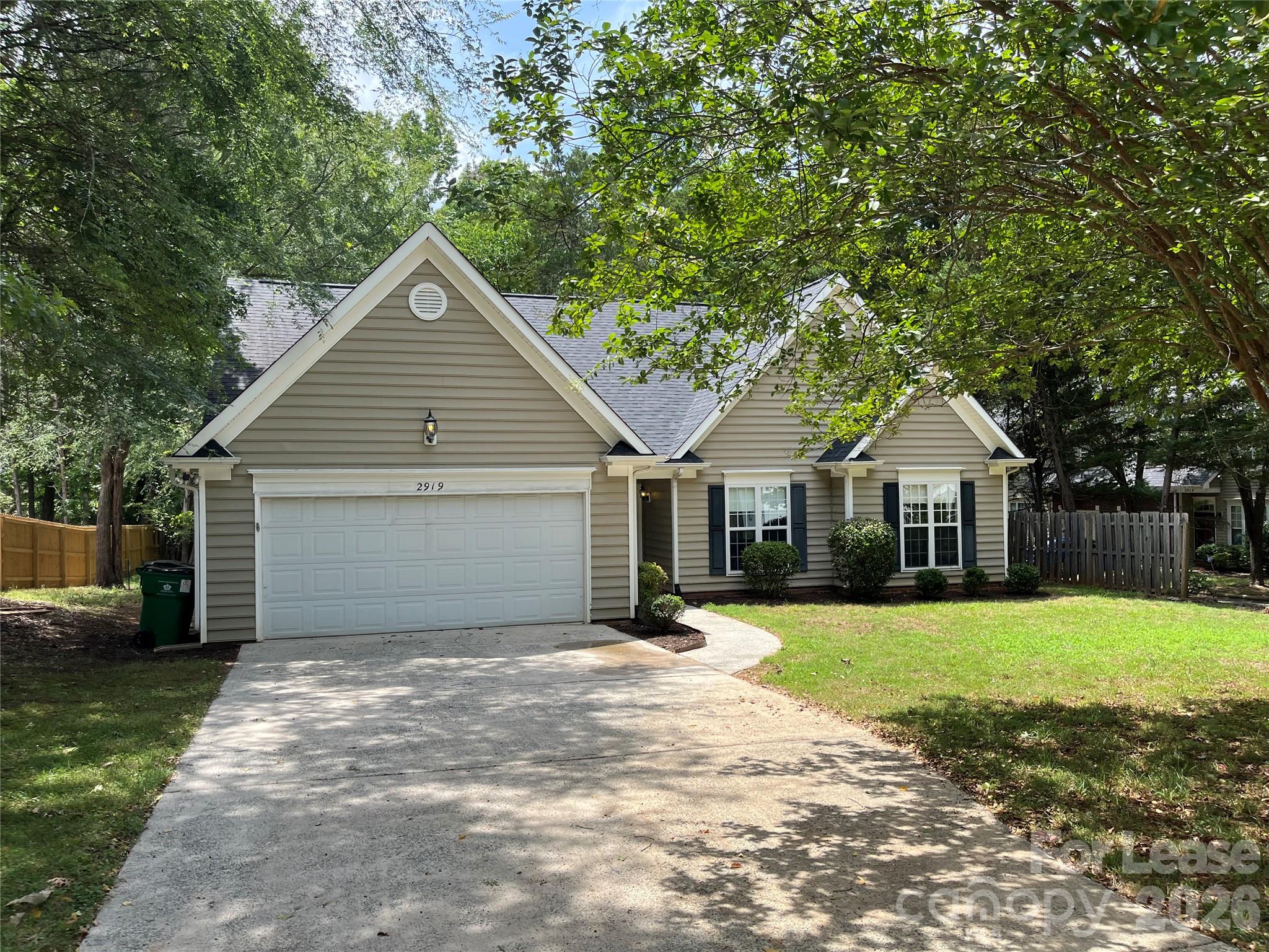 2919 Springs Drive Property Photo 2