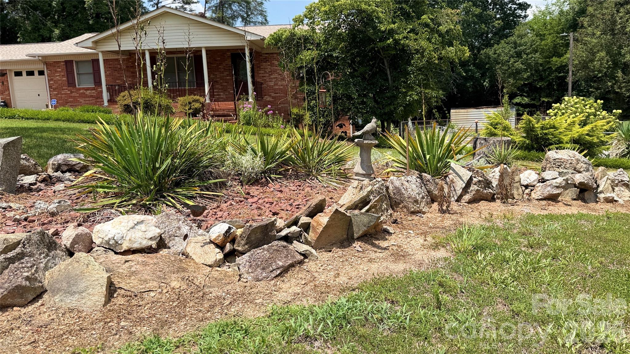 3858 Dover Street Property Photo 2