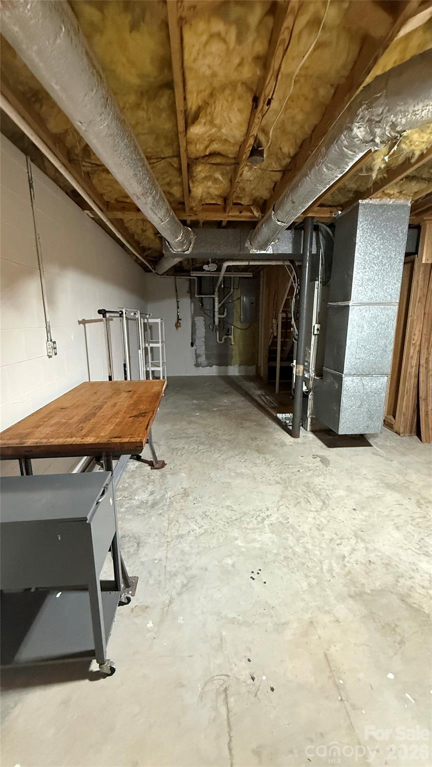 3858 Dover Street Property Photo 18
